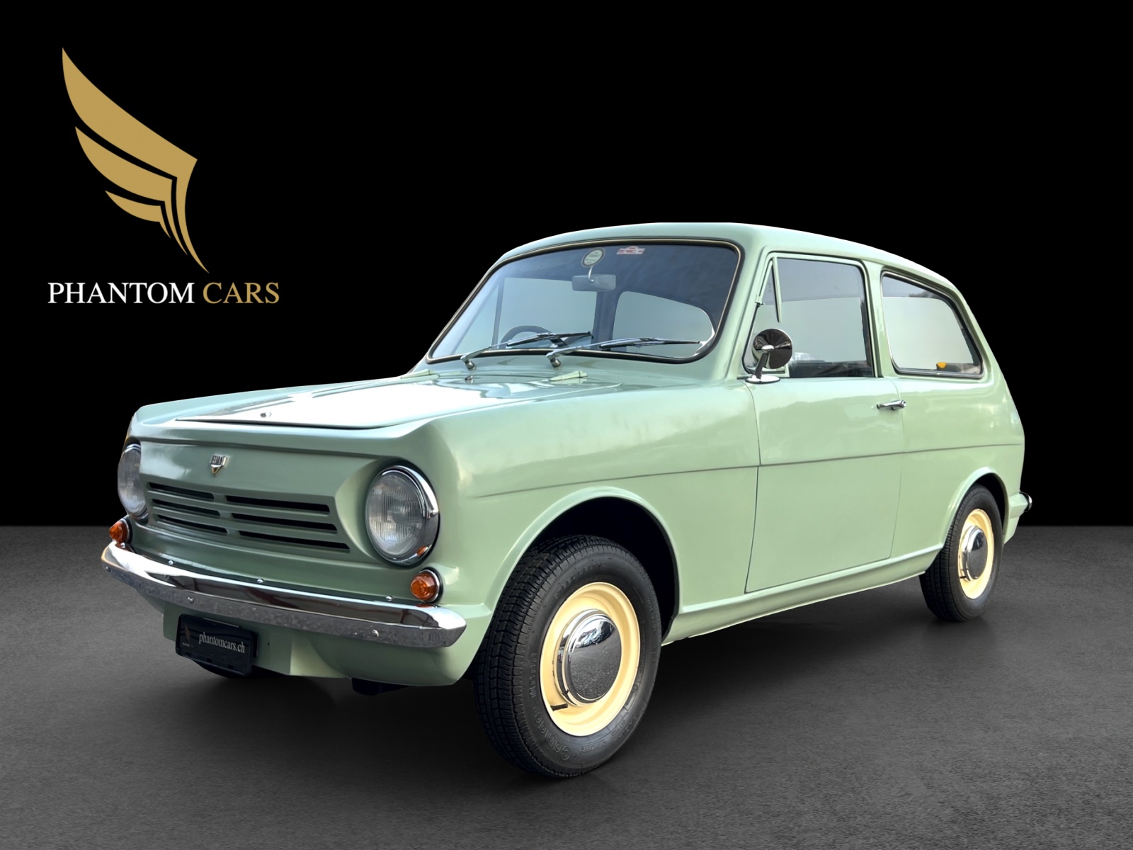 RELIANT Rebel 700 Saloon-showroom-element-3