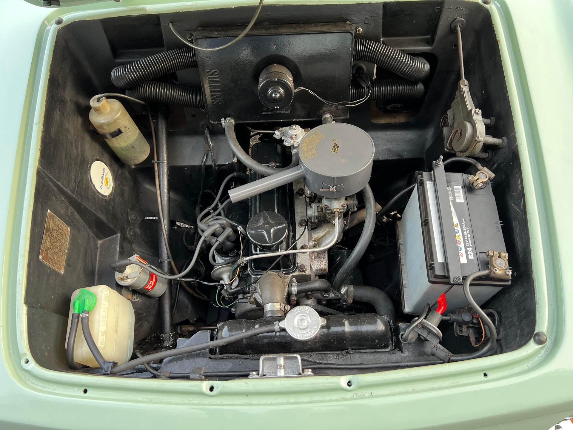 RELIANT Rebel 700 Saloon-image-18