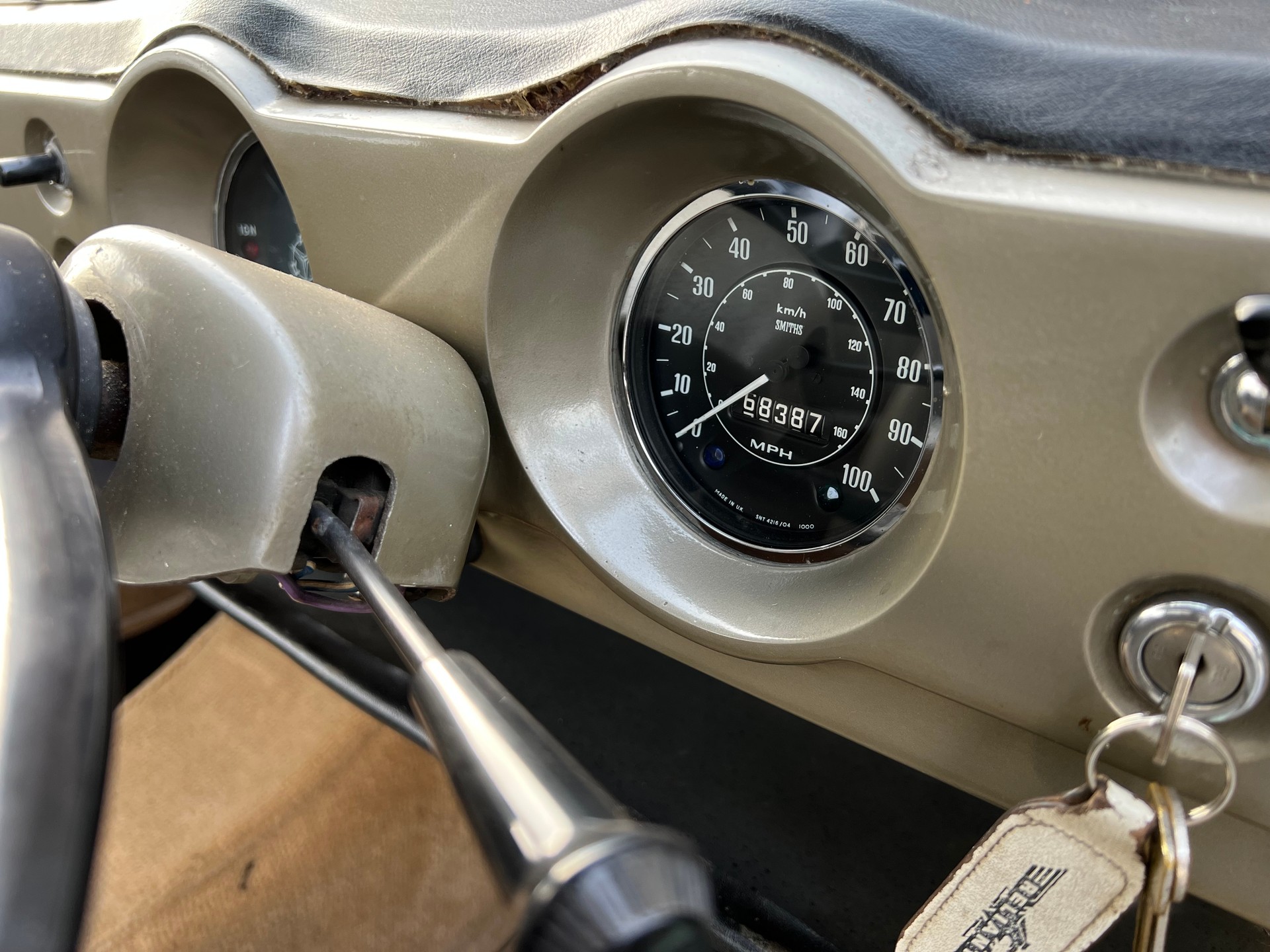 RELIANT Rebel 700 Saloon-image-12