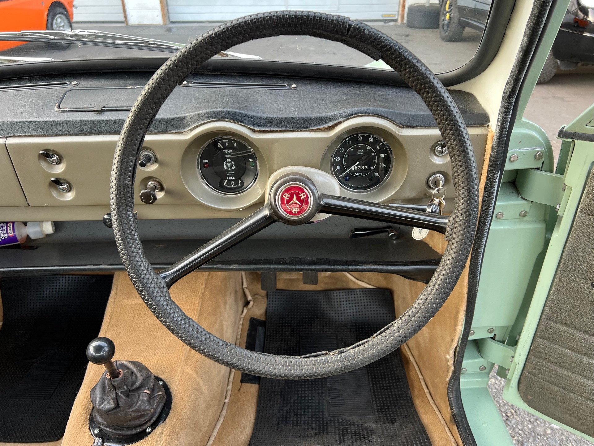 RELIANT Rebel 700 Saloon-image-11