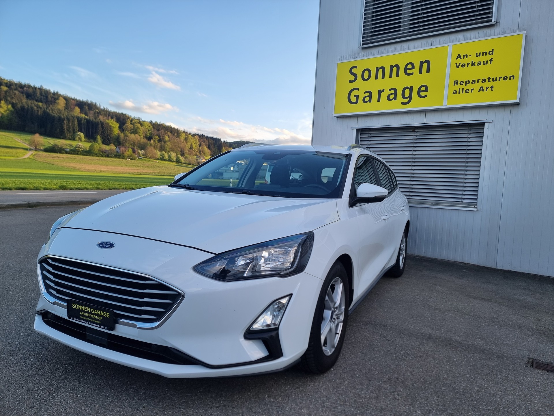 FORD Focus 1.5 TDCi Cool Connect Automatic-image-2