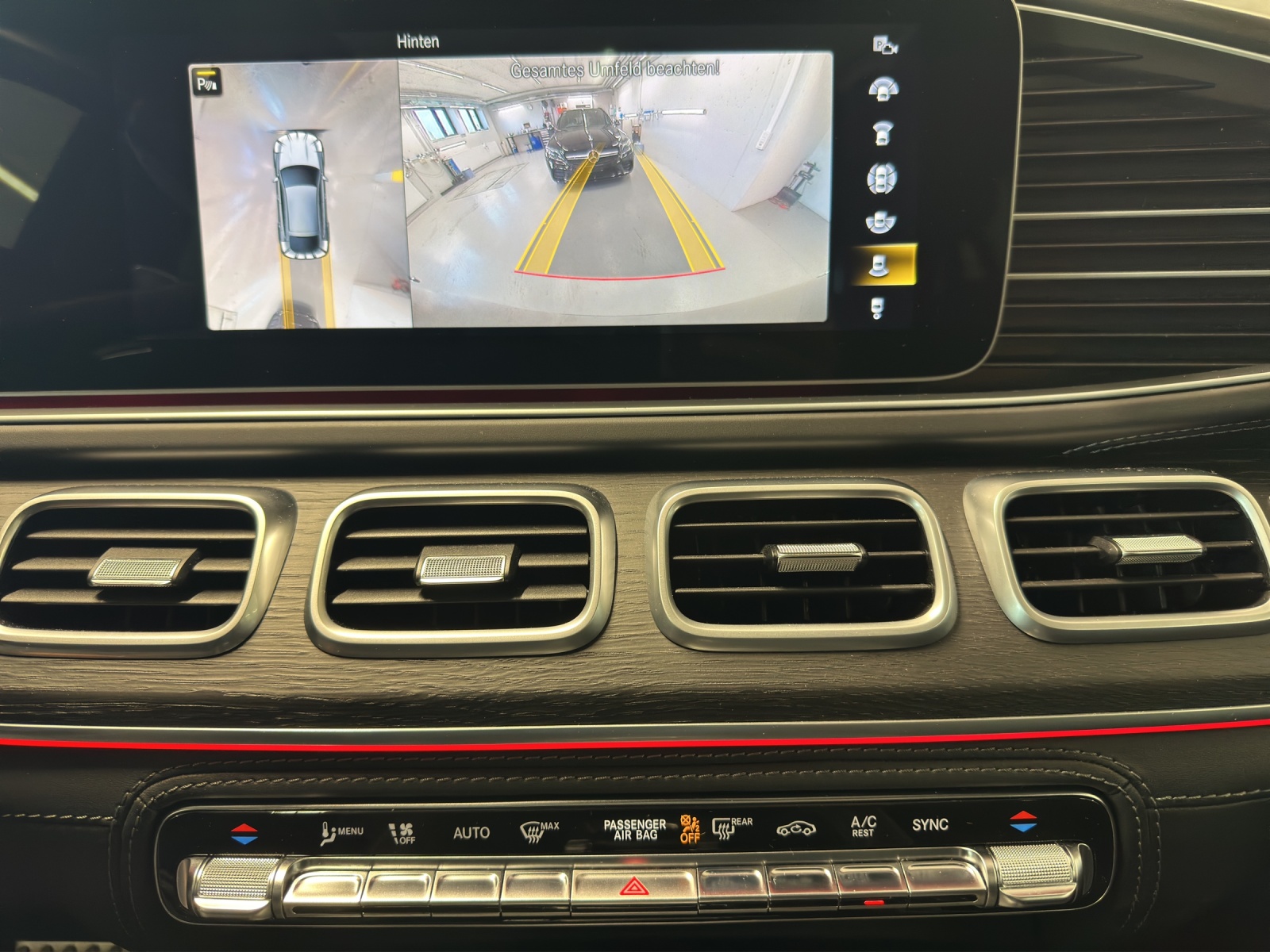 MERCEDES-BENZ GLE Coupé 53 AMG 4Matic+ Speedshift-image-11