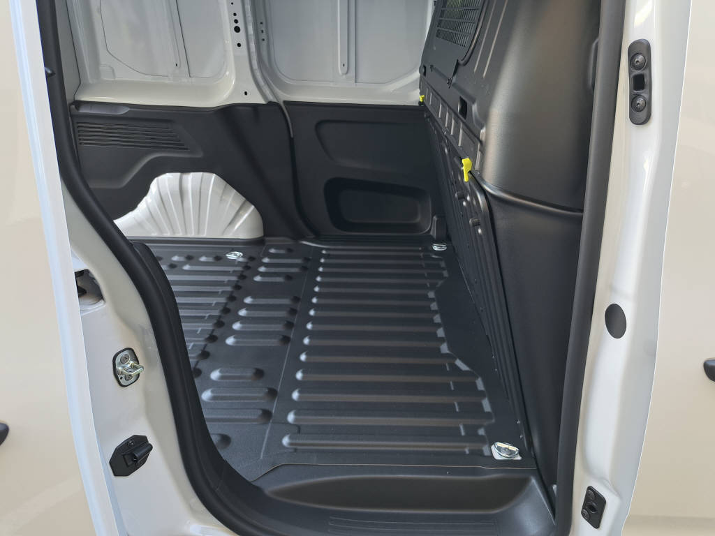 PEUGEOT e-Partner fourgon Standard 50 kWh 136cv-image-11