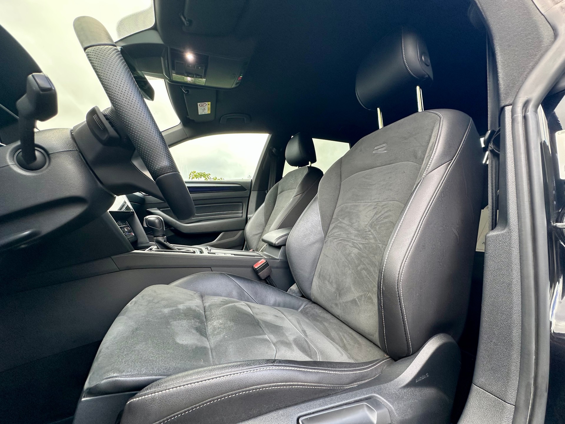 VW Arteon SB 2.0 TDI R-Line 4Motion DSG * Crochet*-image-11