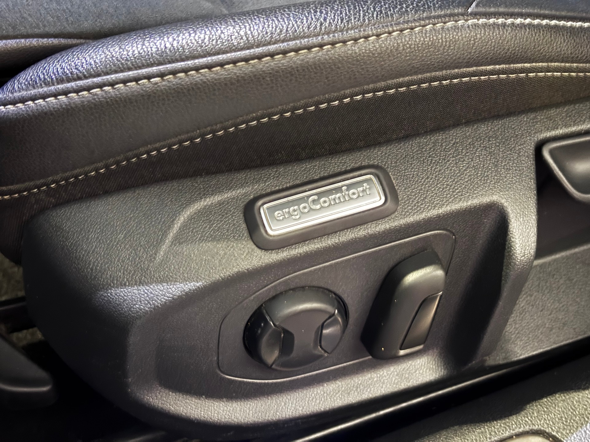 VW Arteon SB 2.0 TDI R-Line 4Motion DSG-image-10