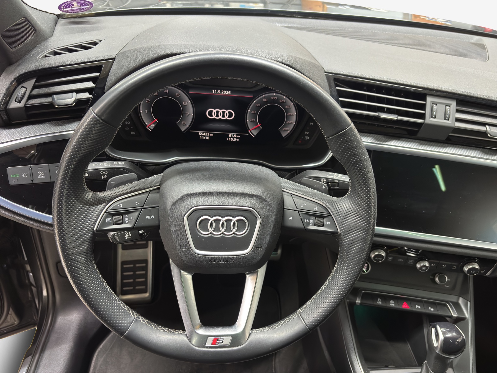 AUDI Q3 35 TFSI S line Attraction S-tronic-image-9