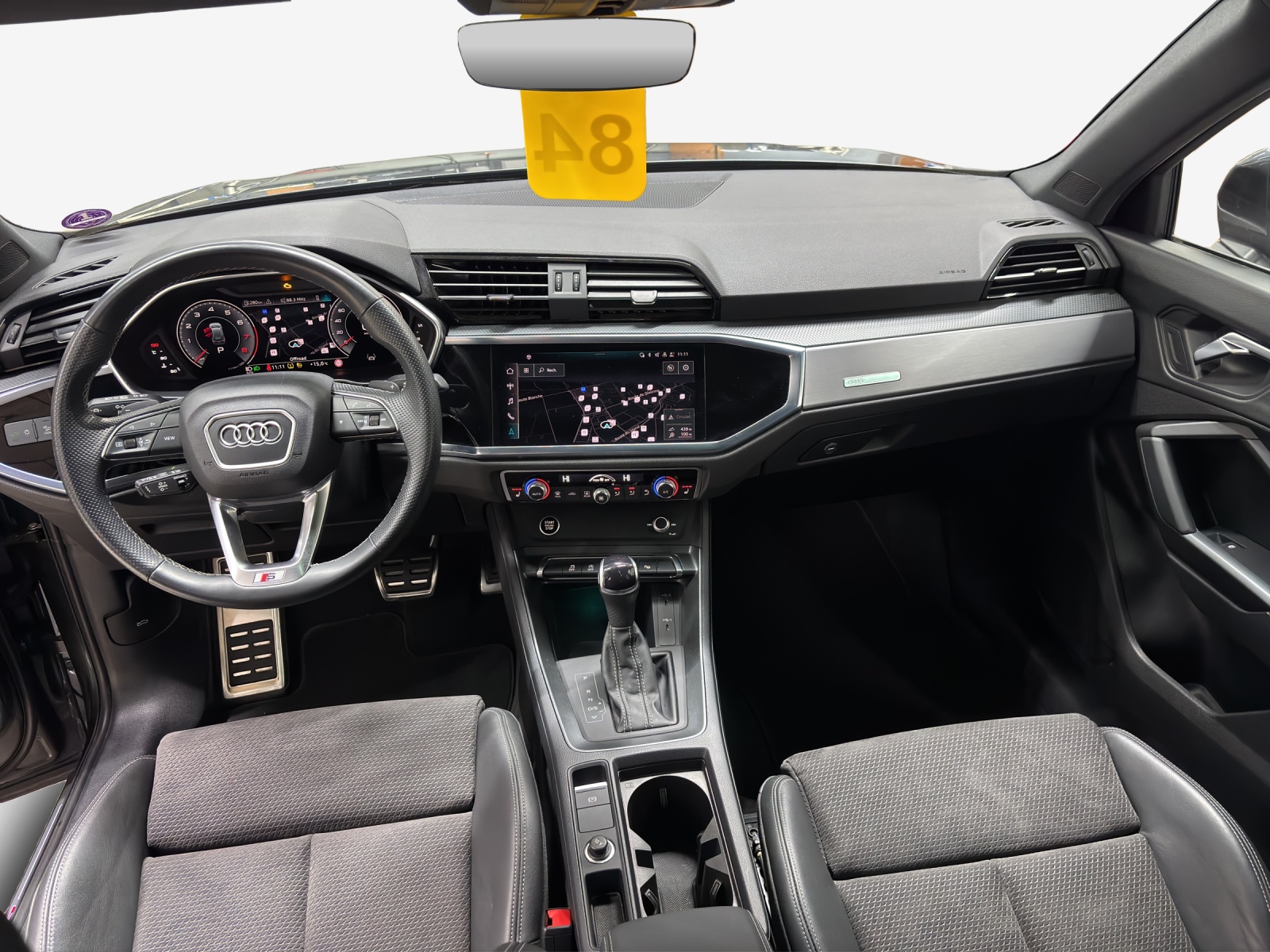 AUDI Q3 35 TFSI S line Attraction S-tronic-image-8