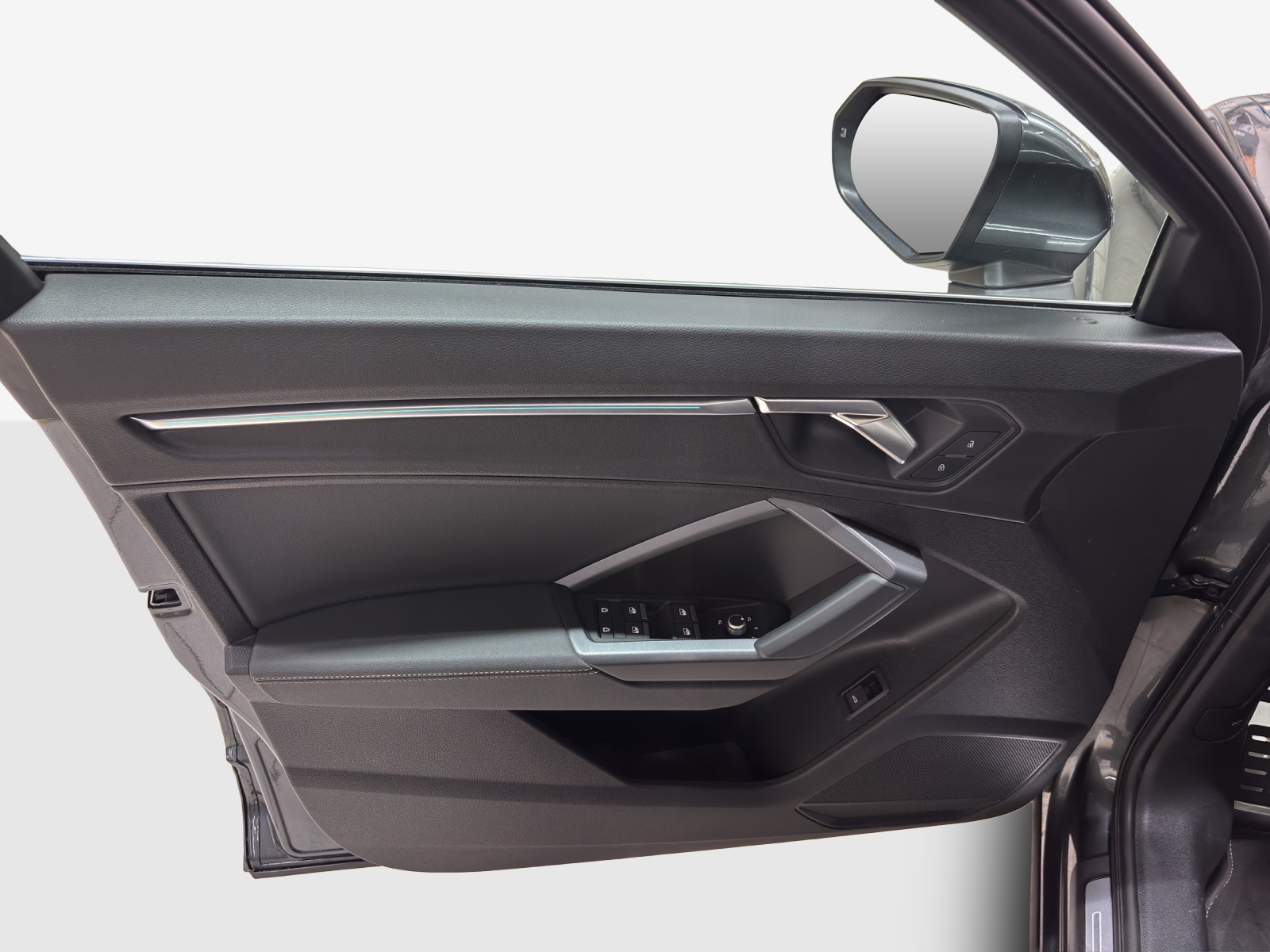AUDI Q3 35 TFSI S line Attraction S-tronic-image-15