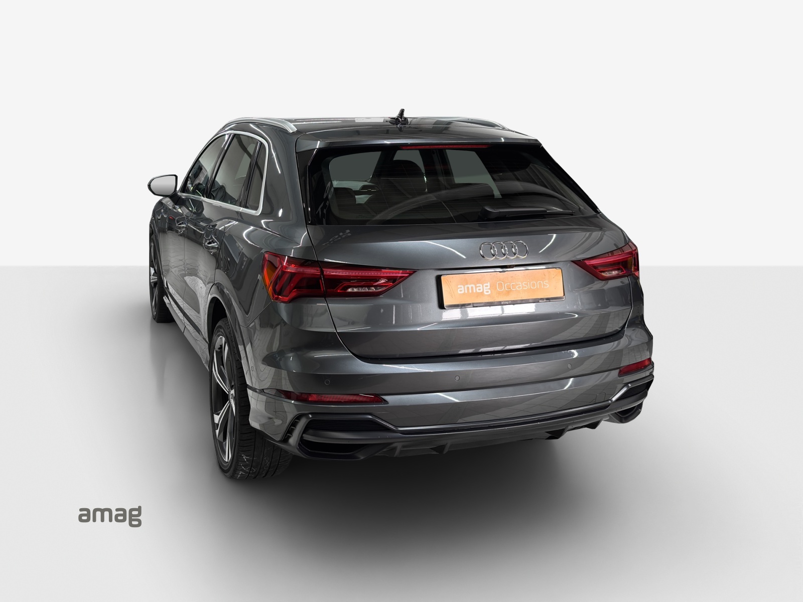 AUDI Q3 35 TFSI S line Attraction S-tronic-image-2