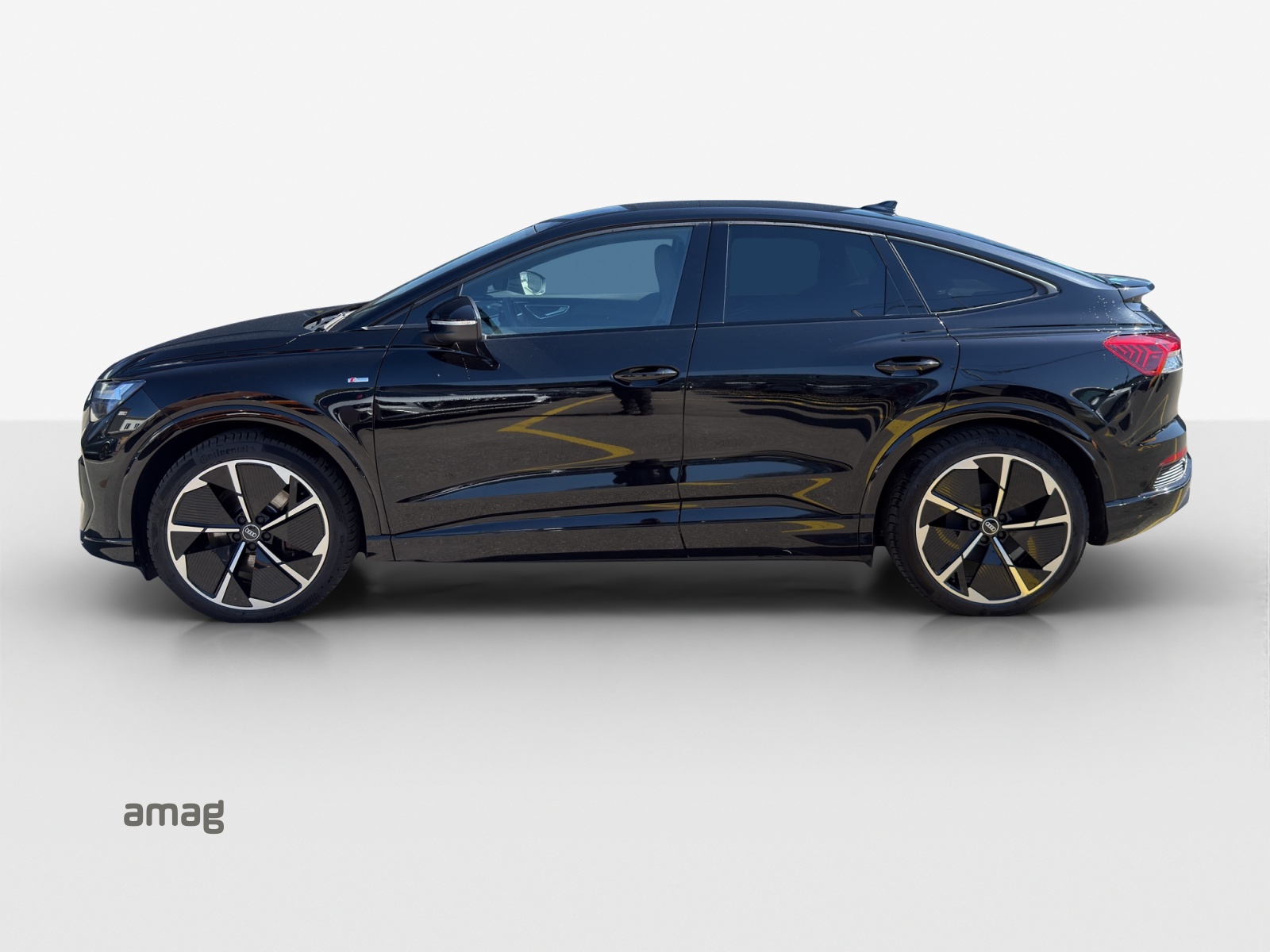 AUDI Q4 Sportback e-tron 50 quattro-image-1