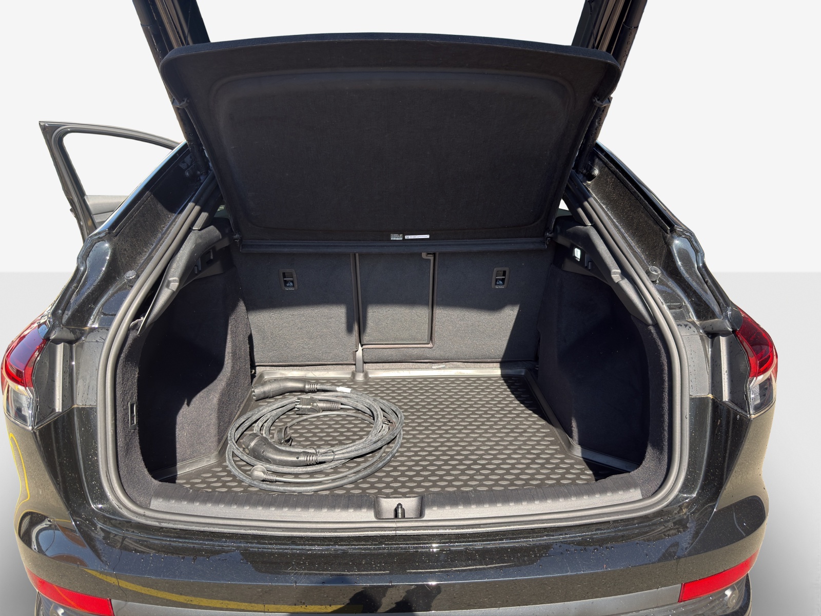 AUDI Q4 Sportback e-tron 50 quattro-image-12