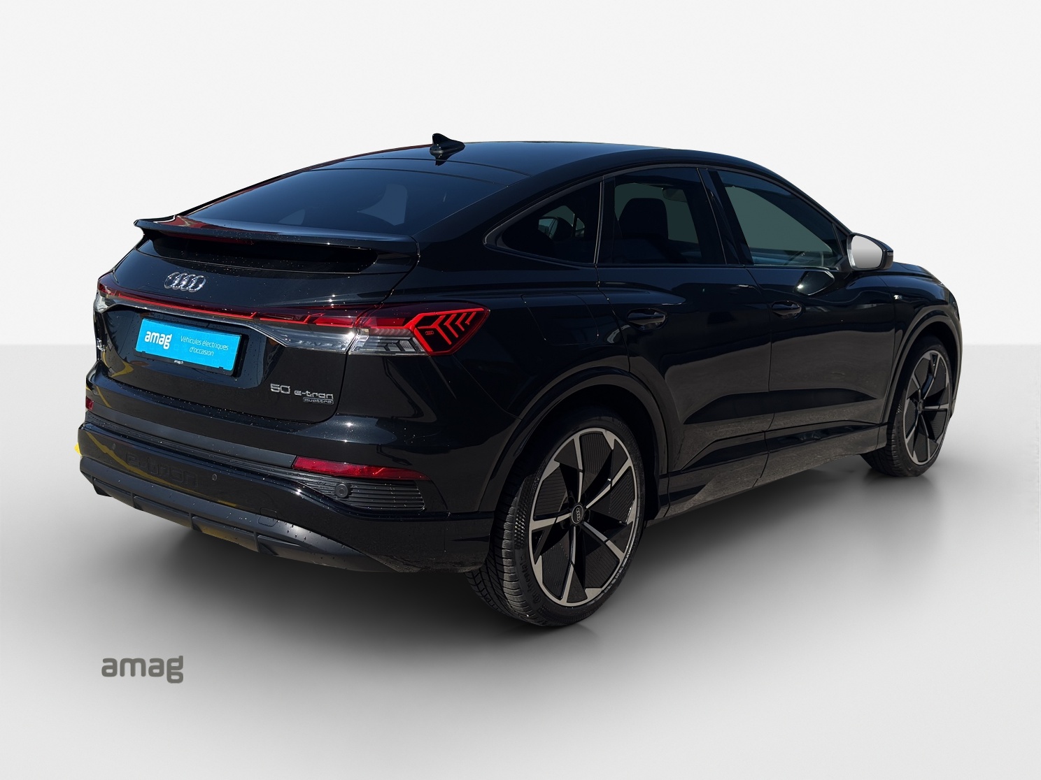 AUDI Q4 Sportback e-tron 50 quattro-image-4