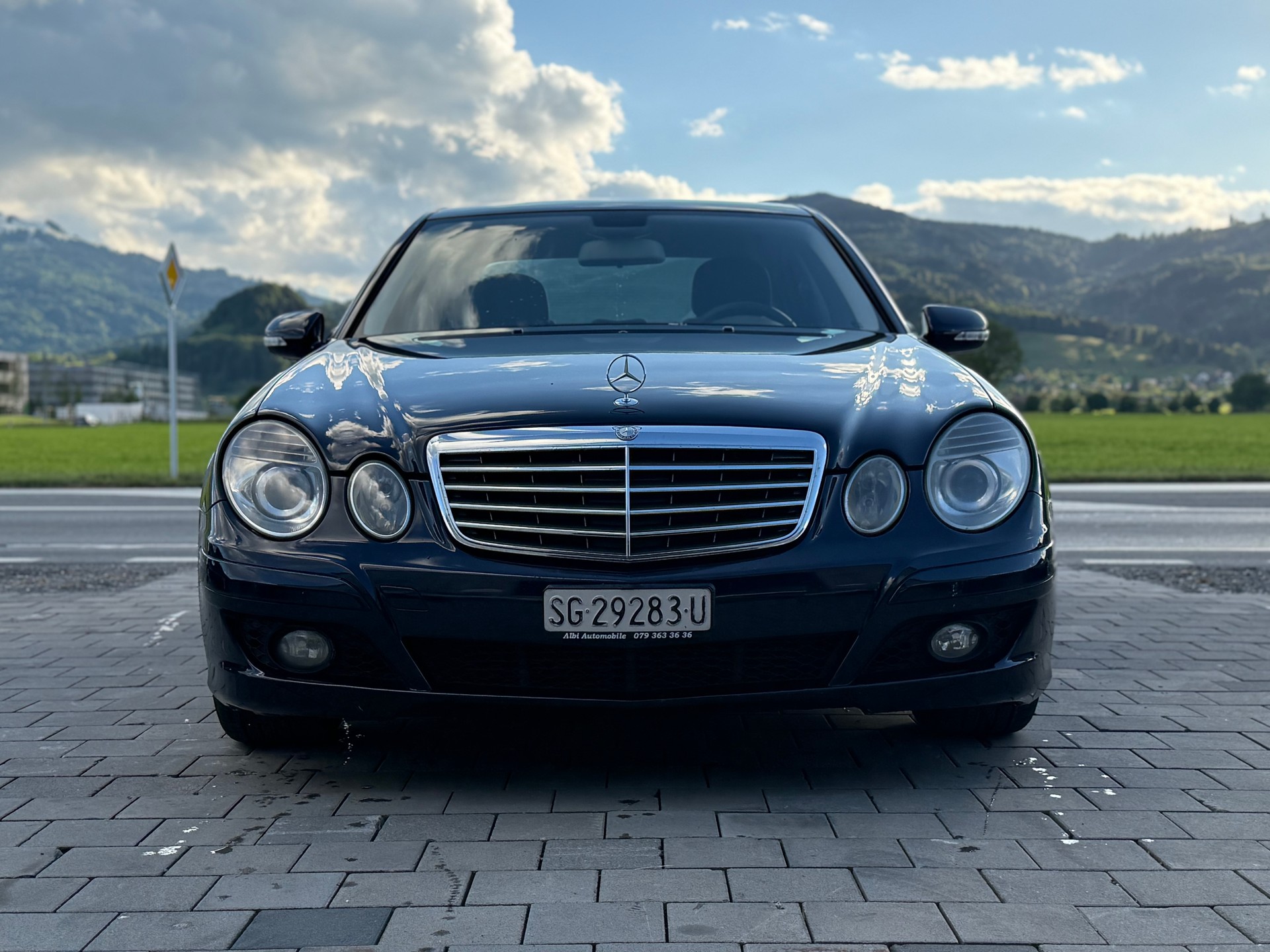MERCEDES-BENZ E 320 CDI Classic 7G-Tronic-image-2