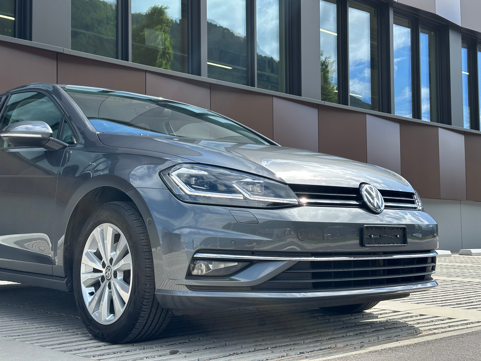 VW Golf 1.0 TSI Comfortline DSG *Facelift* *Fahrassistenzpaket*-image-30