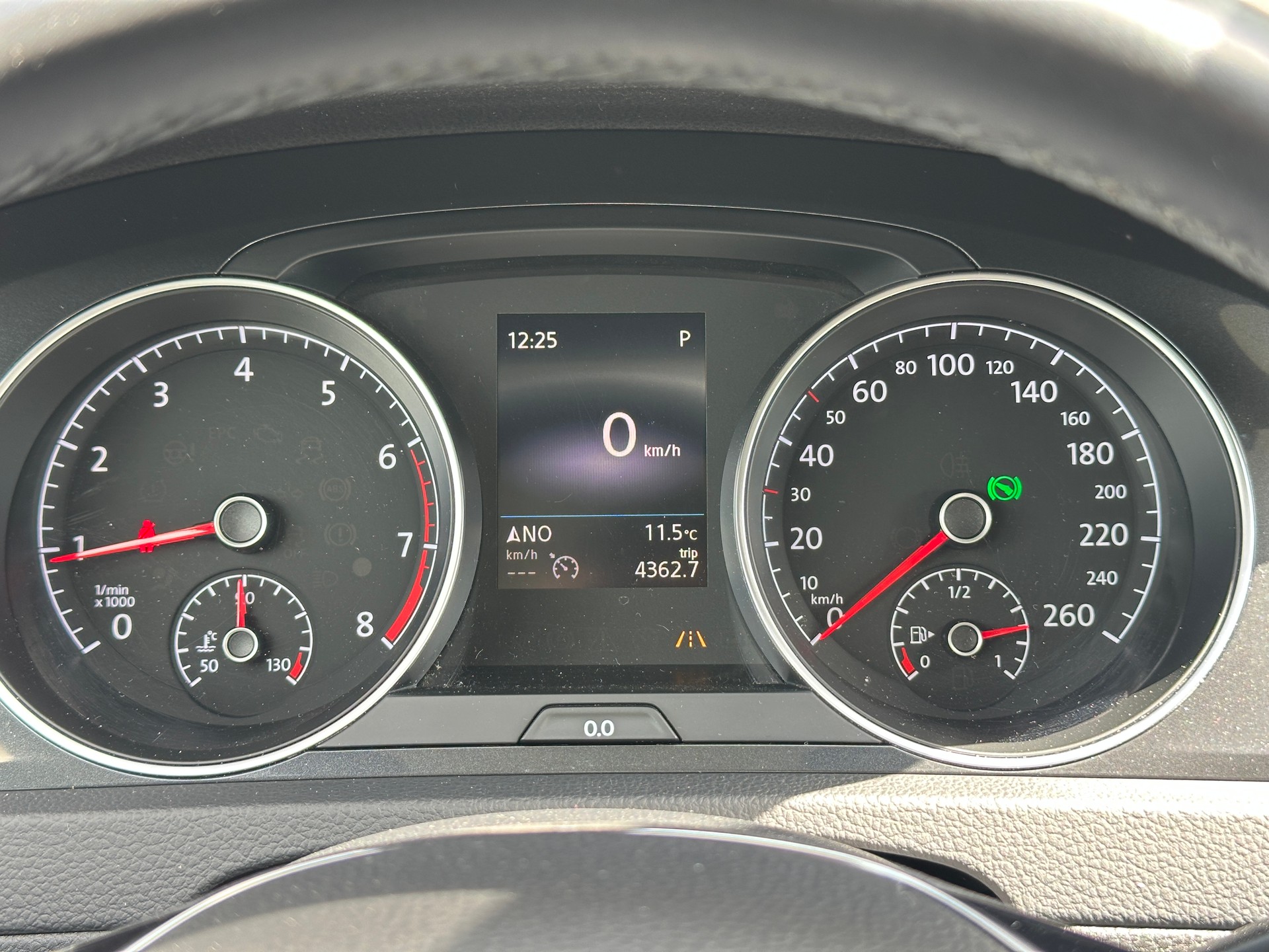 VW Golf 1.0 TSI Comfortline DSG *Facelift* *Fahrassistenzpaket*-image-11