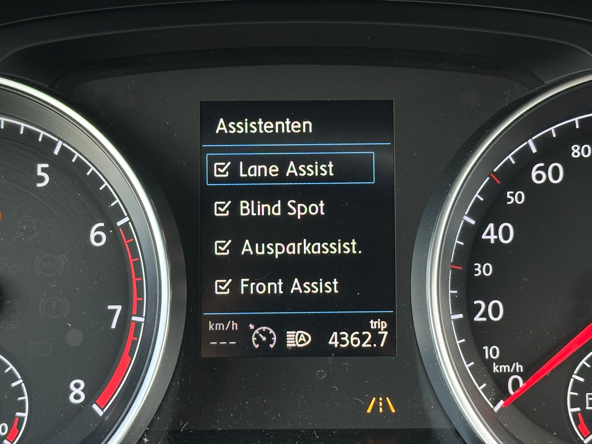 VW Golf 1.0 TSI Comfortline DSG *Facelift* *Fahrassistenzpaket*-image-25