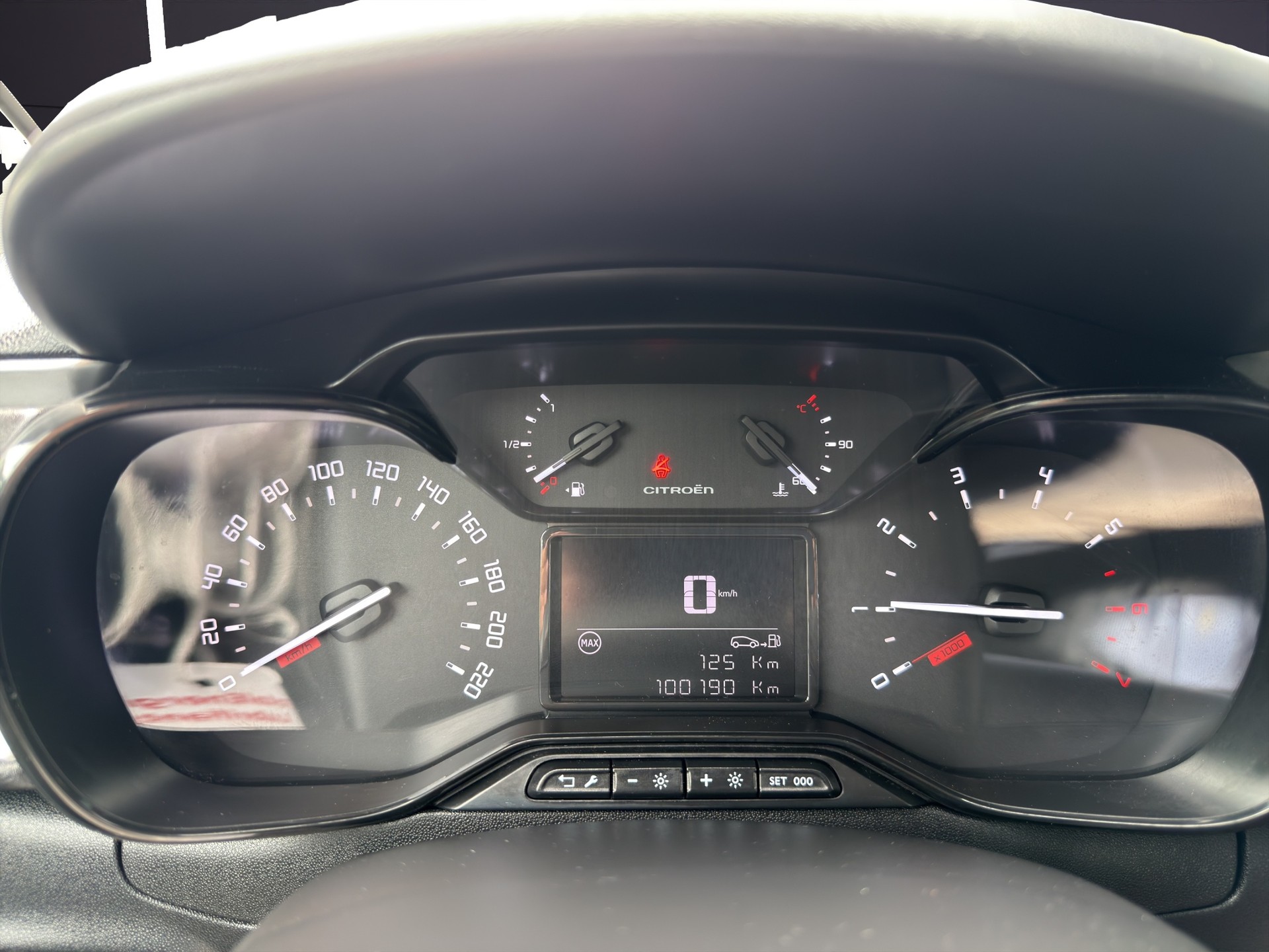 CITROEN C3 1.2 Swiss Edition +-image-8