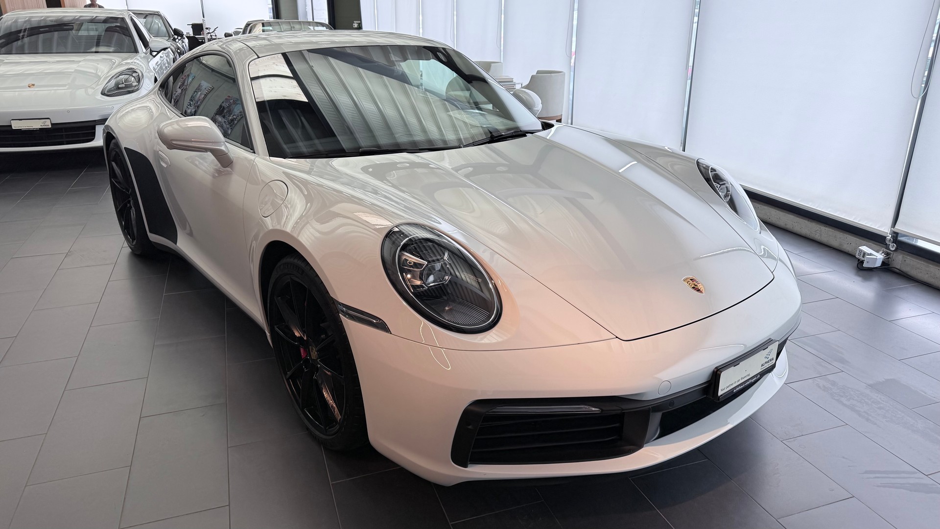 PORSCHE 911 Coupé 3.0 Carrera S PDK-showroom-element-1
