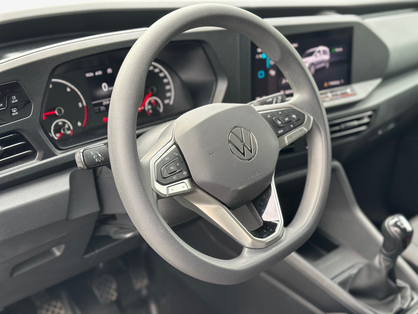 VW Caddy Cargo 2.0TDI 4Motion-image-9