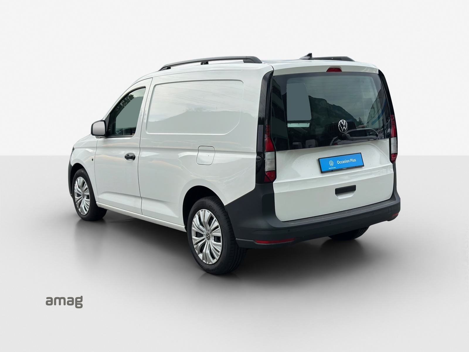 VW Caddy Cargo 2.0TDI 4Motion-image-2