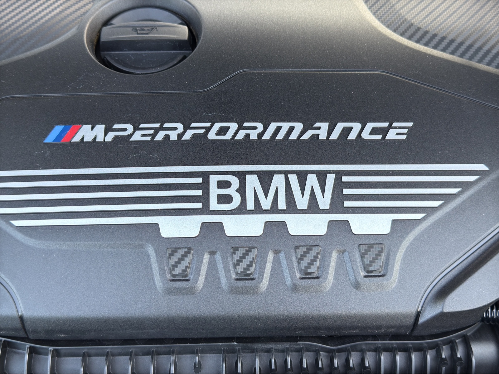 BMW M135i xDrive Steptronic Historisches 50-Jahre M-Emblem-image-21