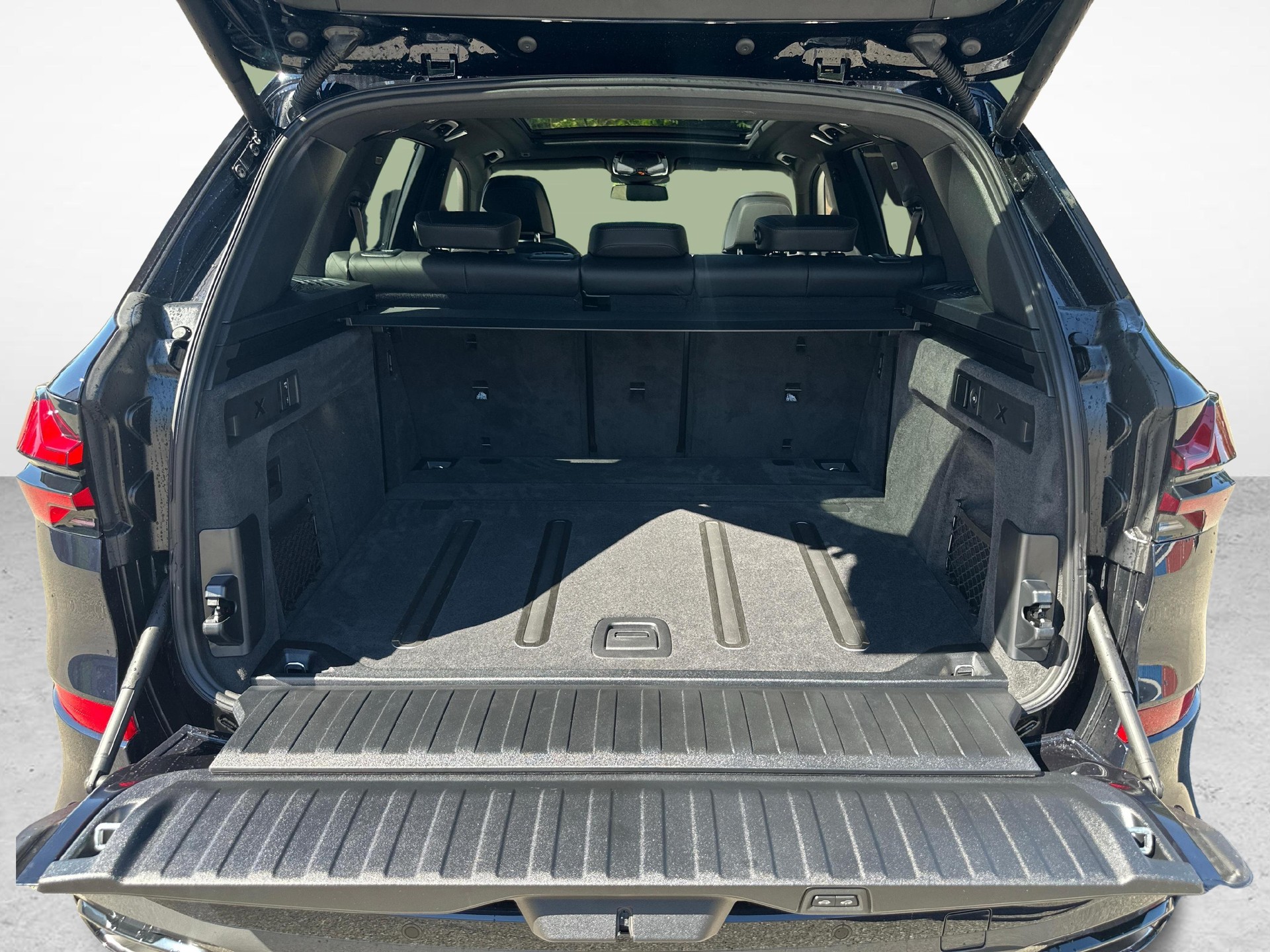 BMW X5 40d xDrive SAG-image-13