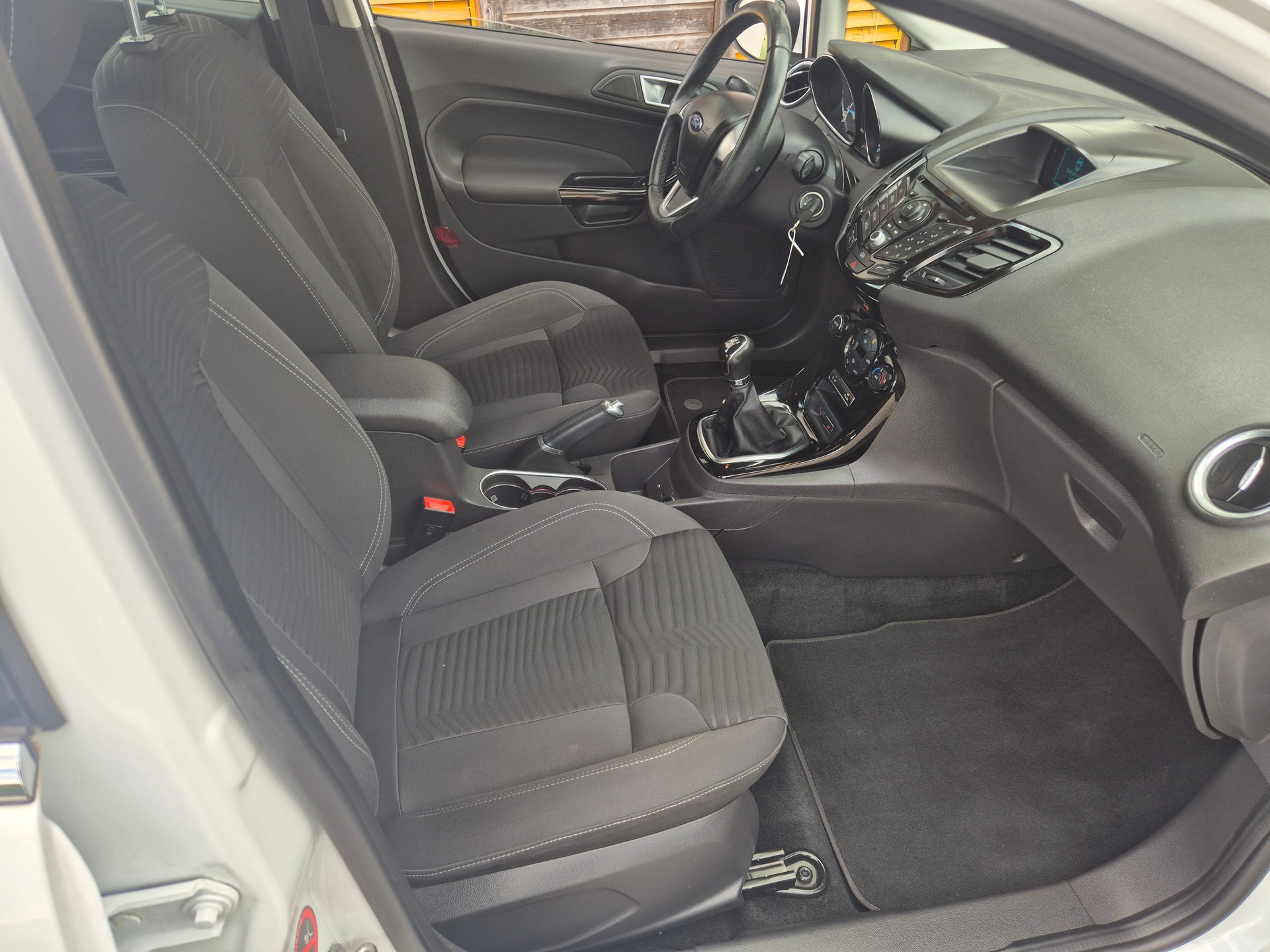 FORD Fiesta 1.0 SCTi Titanium X-image-18