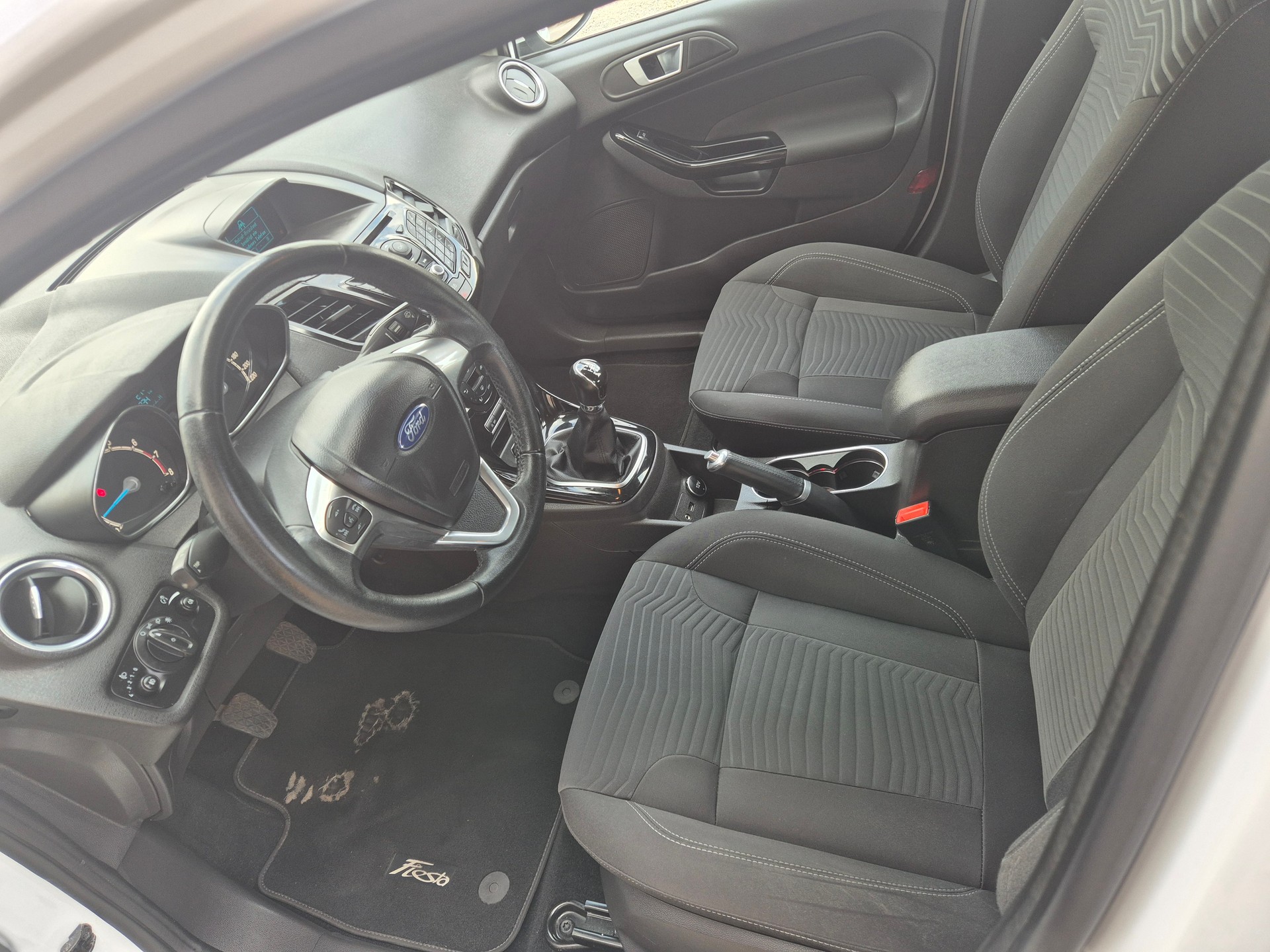 FORD Fiesta 1.0 SCTi Titanium X-image-24