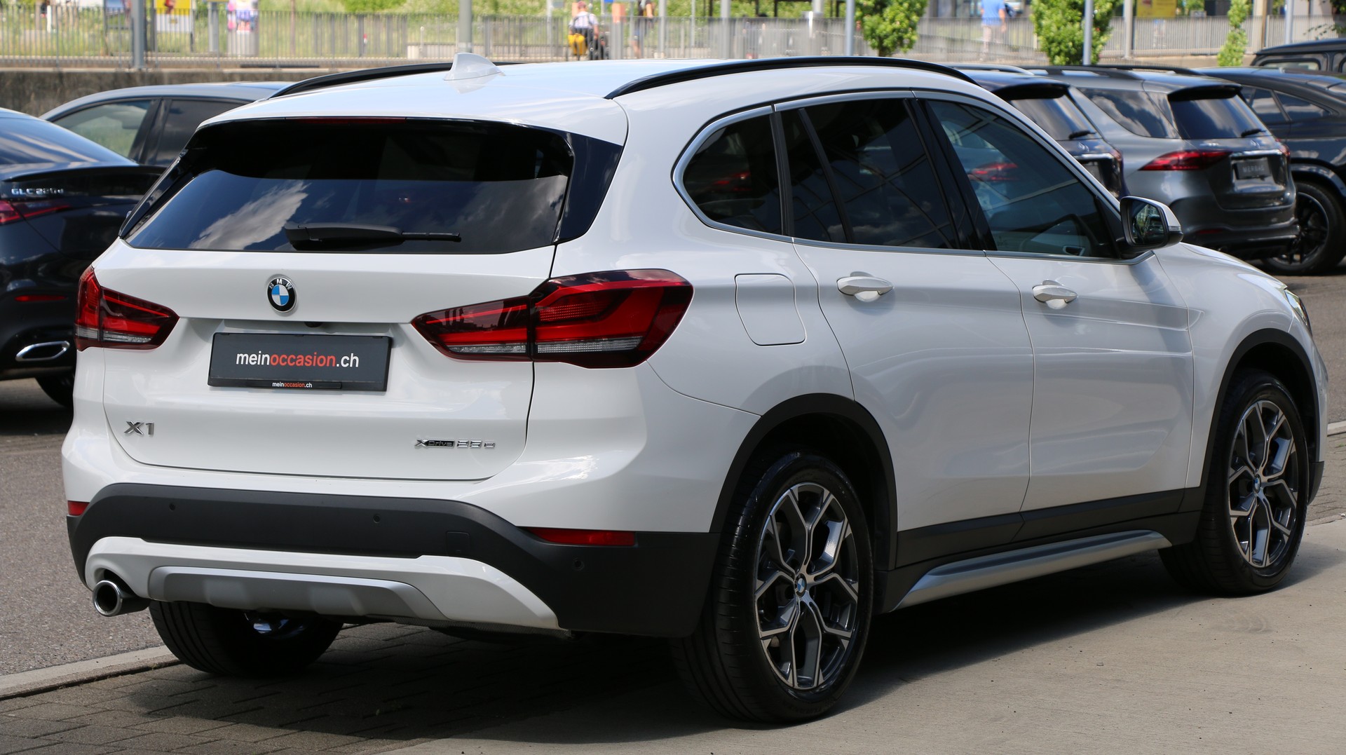BMW X1 xDrive 25e xLine-image-5
