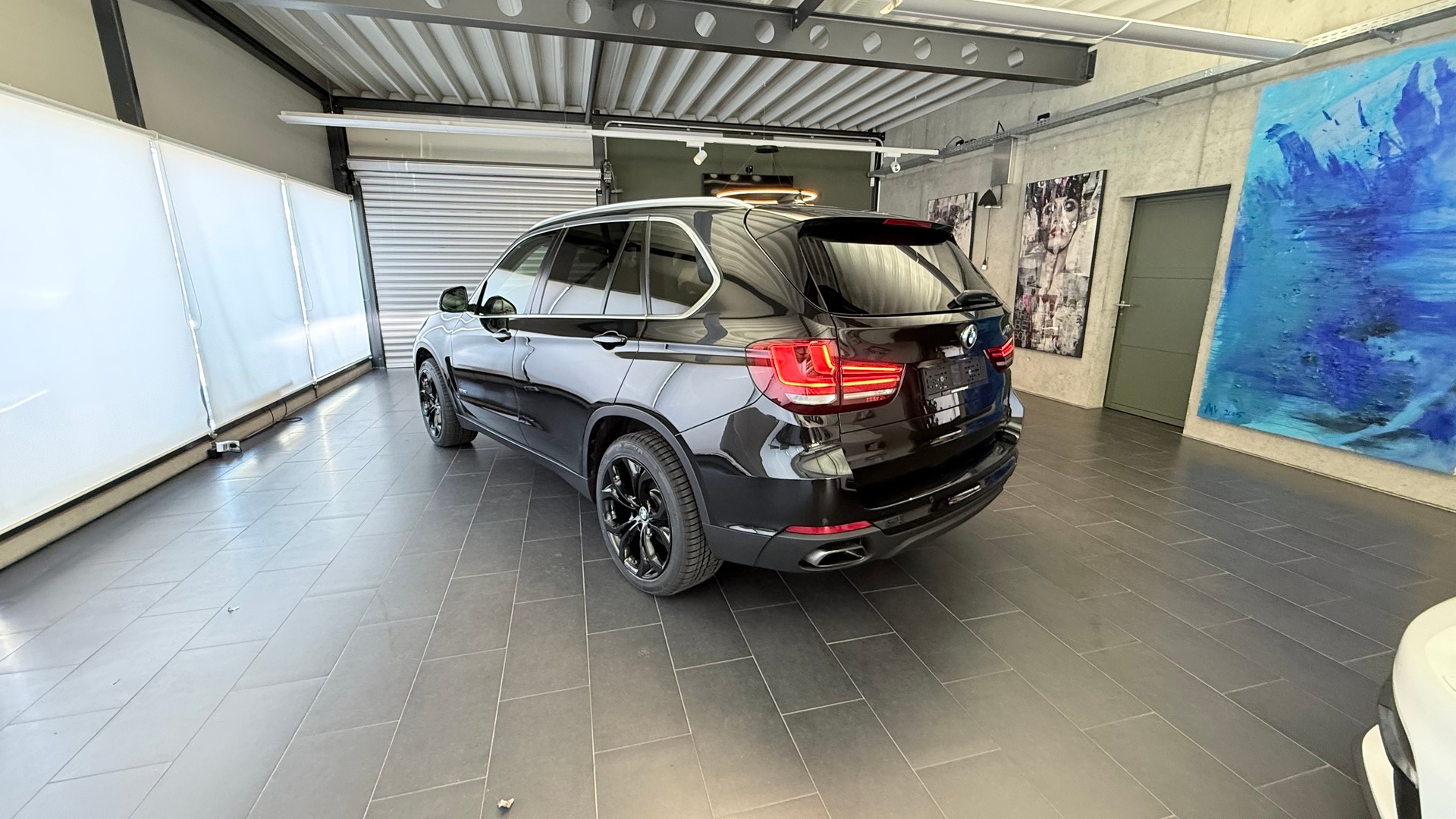 BMW X5 50i xDrive SAG-image-17