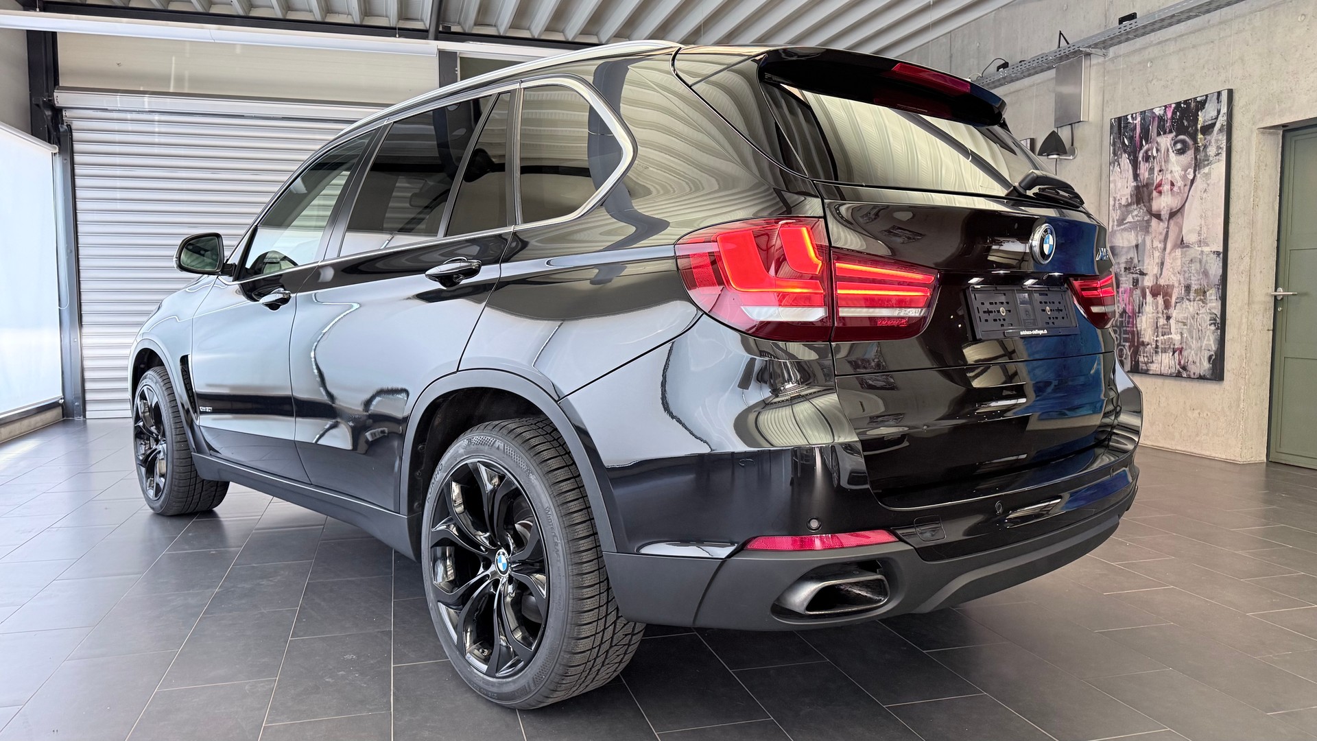 BMW X5 50i xDrive SAG-image-18