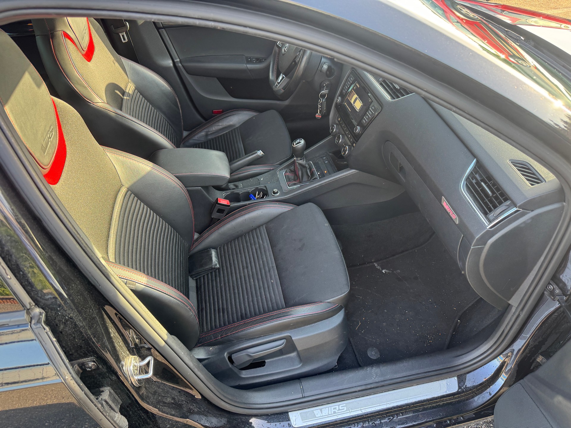 SKODA Octavia Combi 2.0 TDI RS-image-5