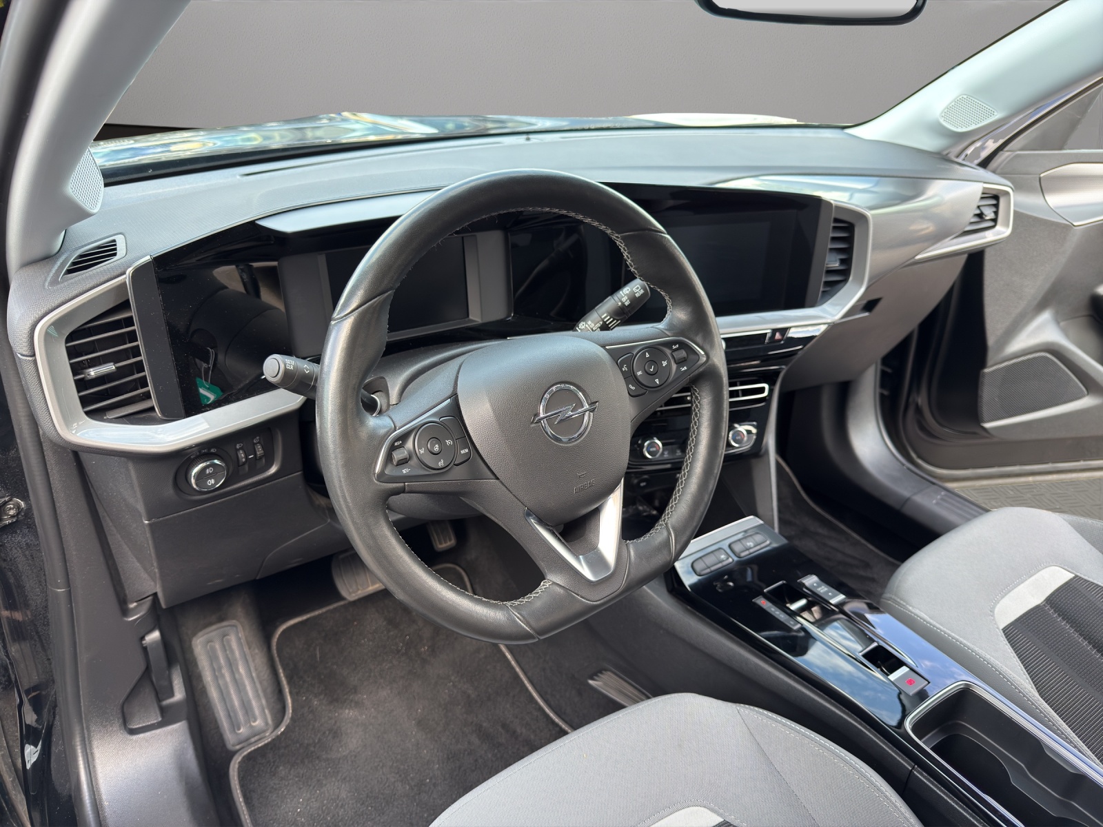 OPEL Mokka e Elegance-image-9