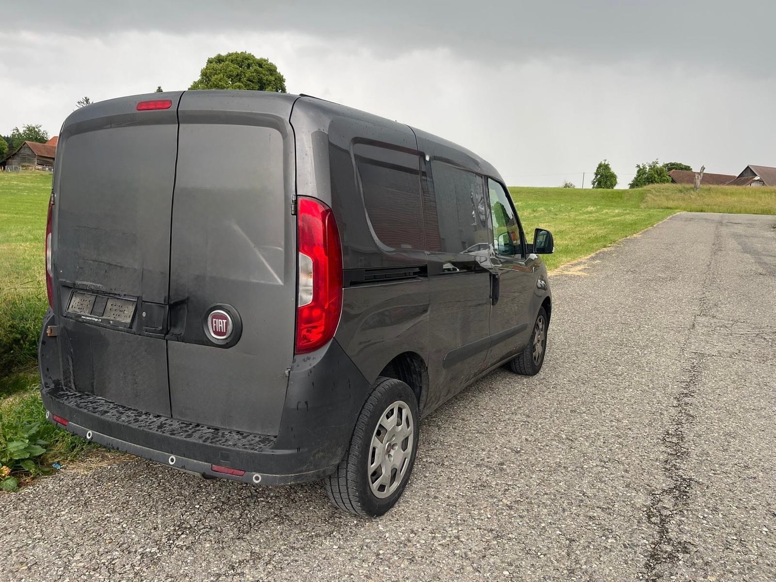 FIAT Doblò 1.4 Natural Power Cargo Swiss-image-9