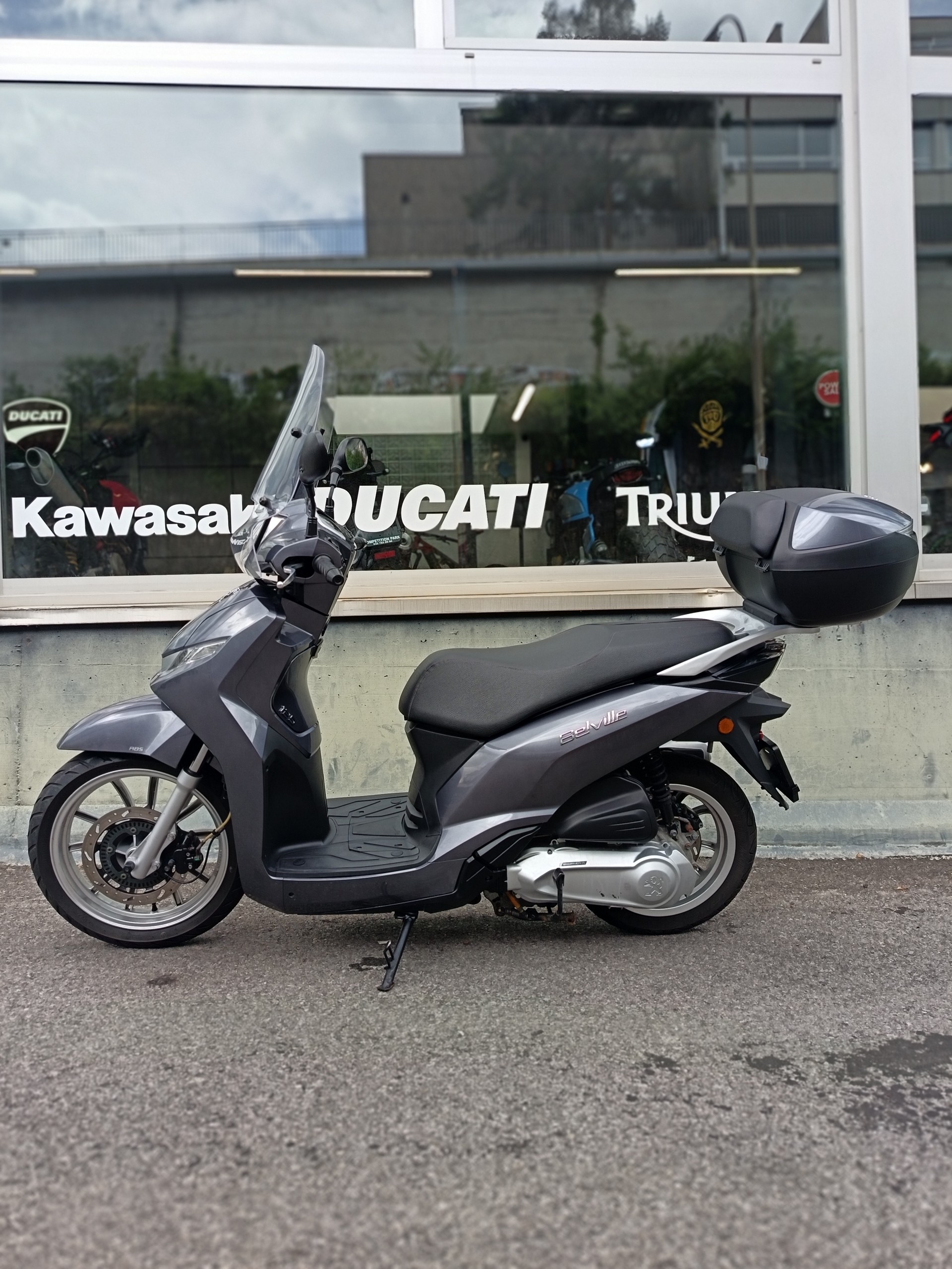 PEUGEOT Belville Allure 125 i LC-showroom-element-1