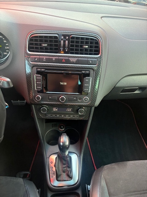 VW Polo 1.4 TSI GTI Carbon Edition DSG-image-8