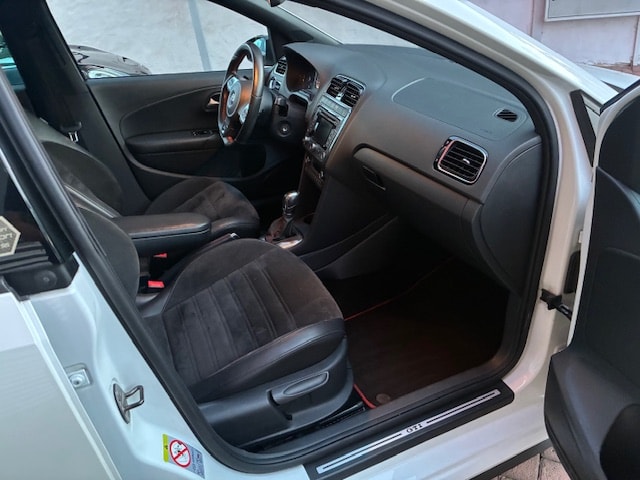 VW Polo 1.4 TSI GTI Carbon Edition DSG-image-4