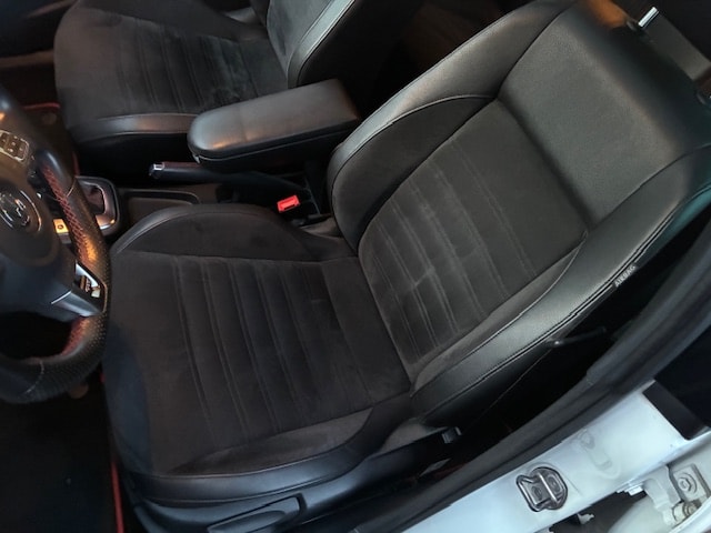 VW Polo 1.4 TSI GTI Carbon Edition DSG-image-6