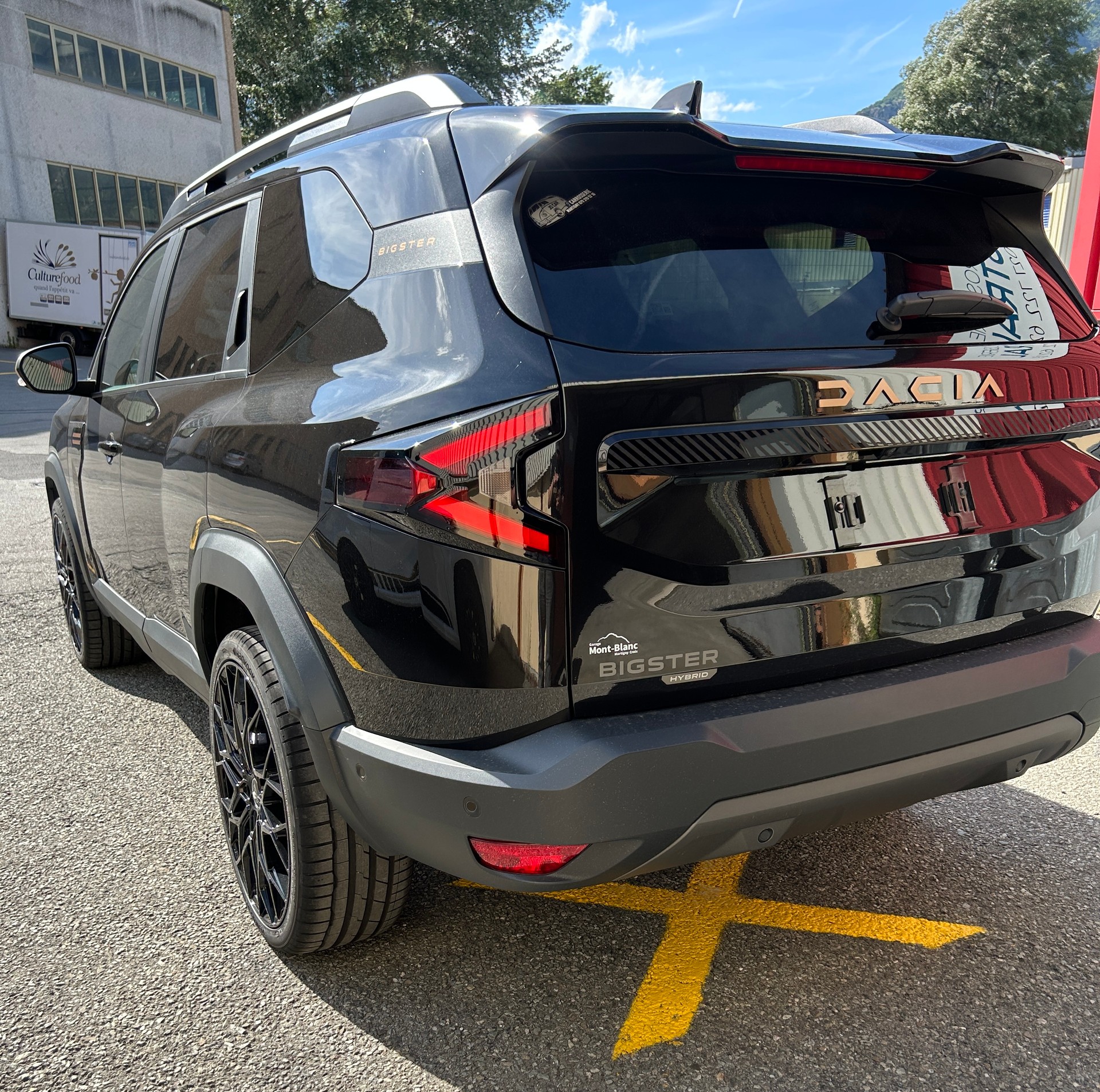 DACIA 1.8 Hybrid Extreme-image-1