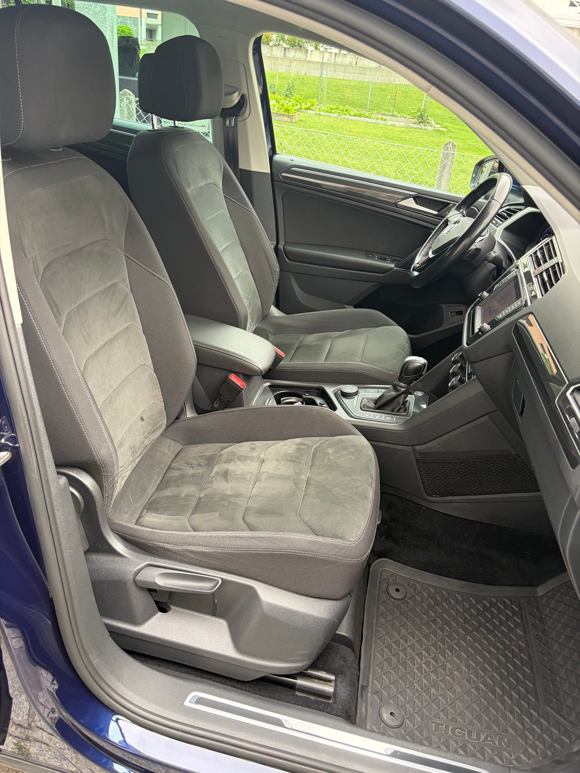 VW Tiguan 2.0 TDI SCR Highline 4Motion-image-10