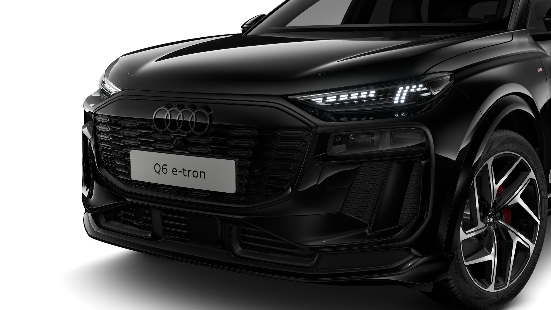 AUDI Q6 e-tron quattro-image-2