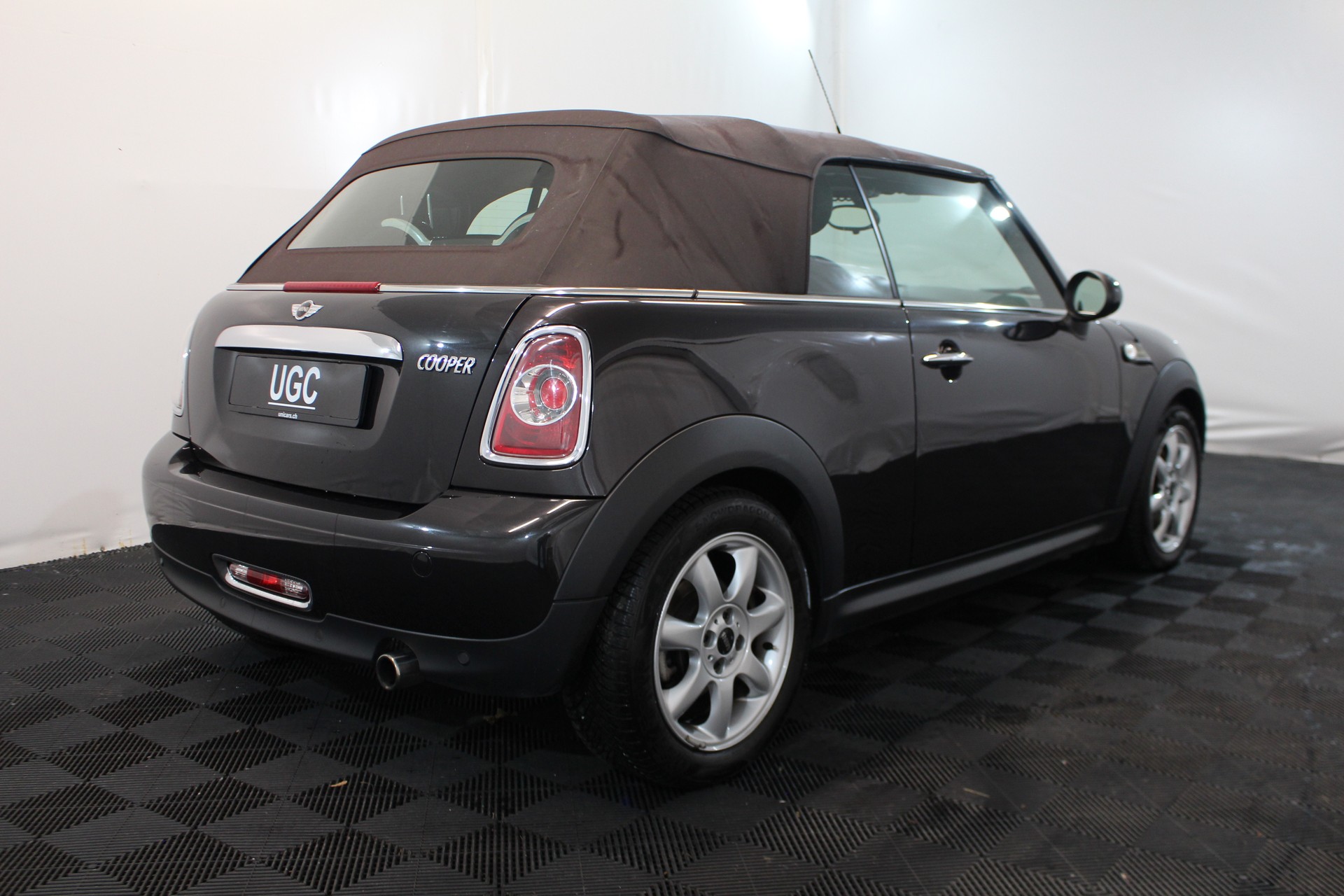 MINI Cabrio R57 1.6i Cooper-image-5