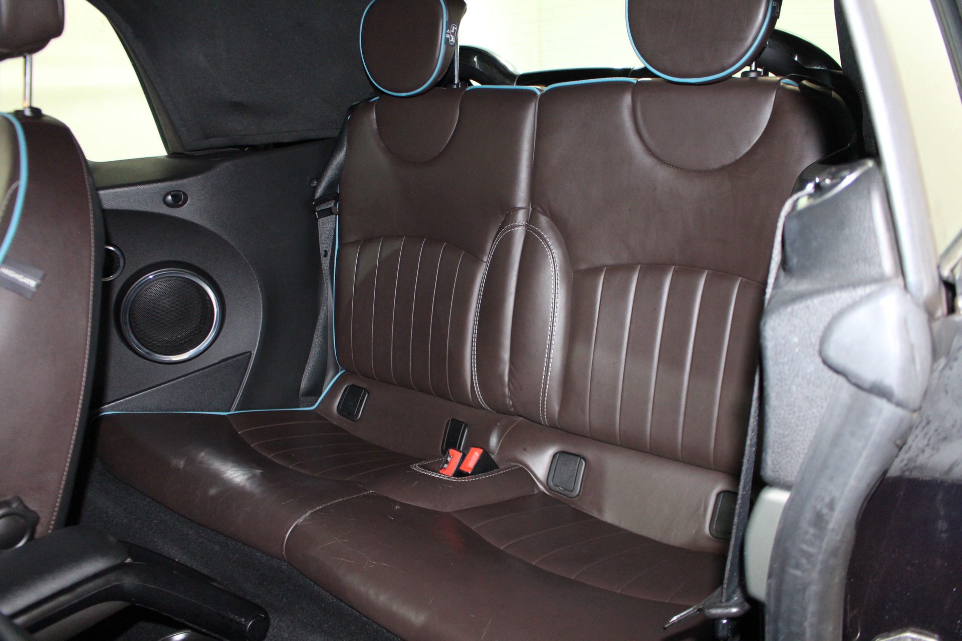 MINI Cabrio R57 1.6i Cooper-image-7