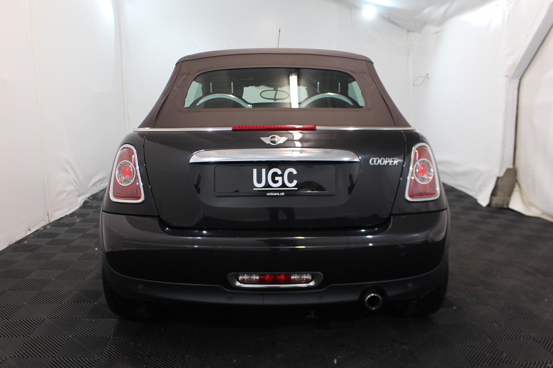 MINI Cabrio R57 1.6i Cooper-image-4