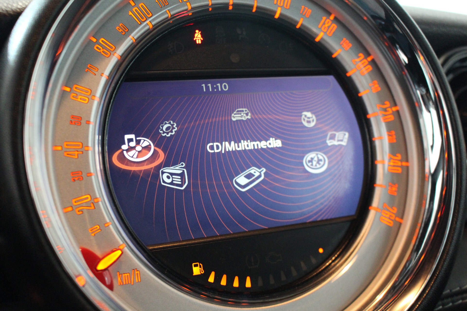 MINI Cabrio R57 1.6i Cooper-image-13
