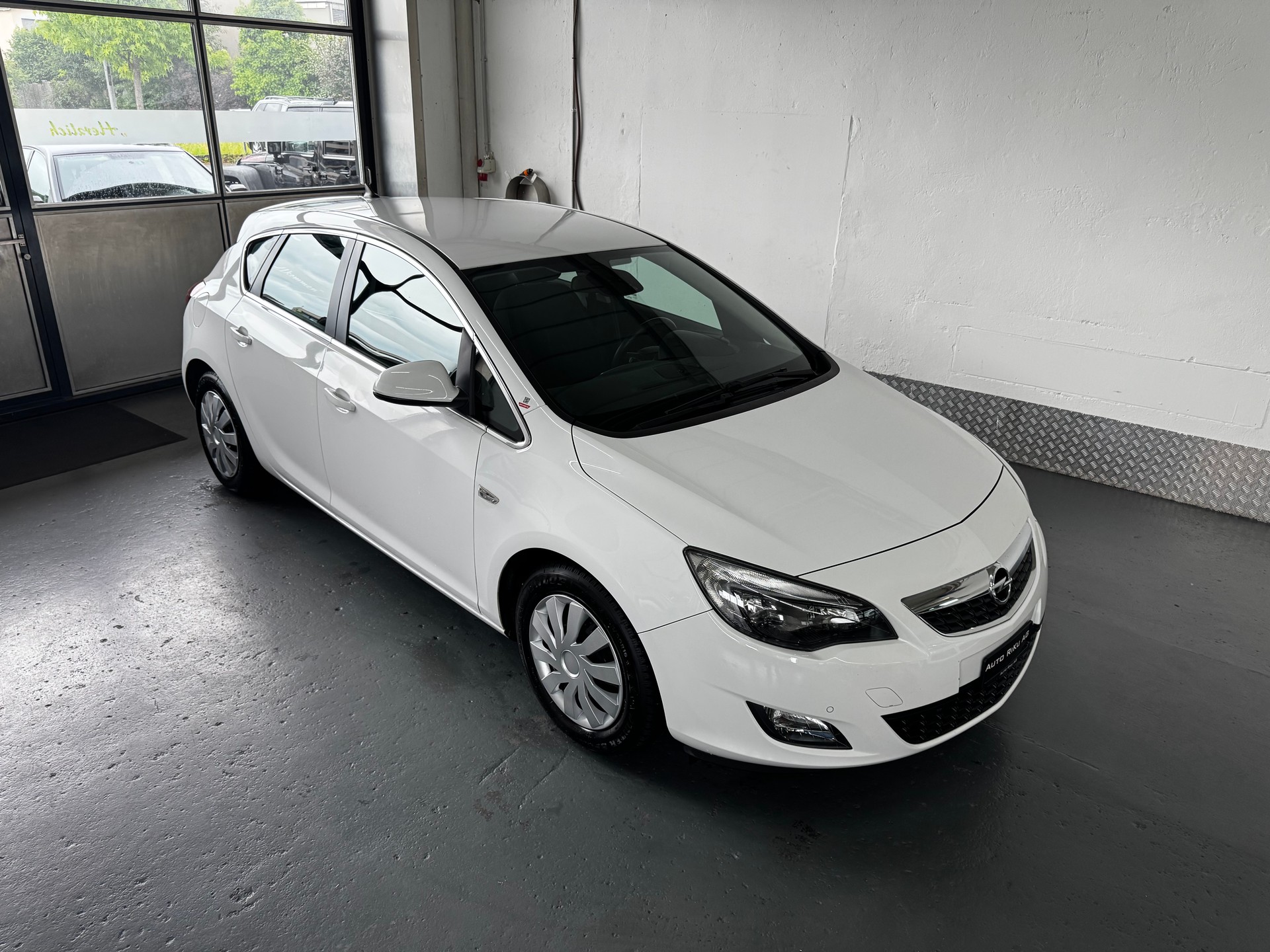 OPEL Astra 1.6i 16V Turbo Enjoy-image-0