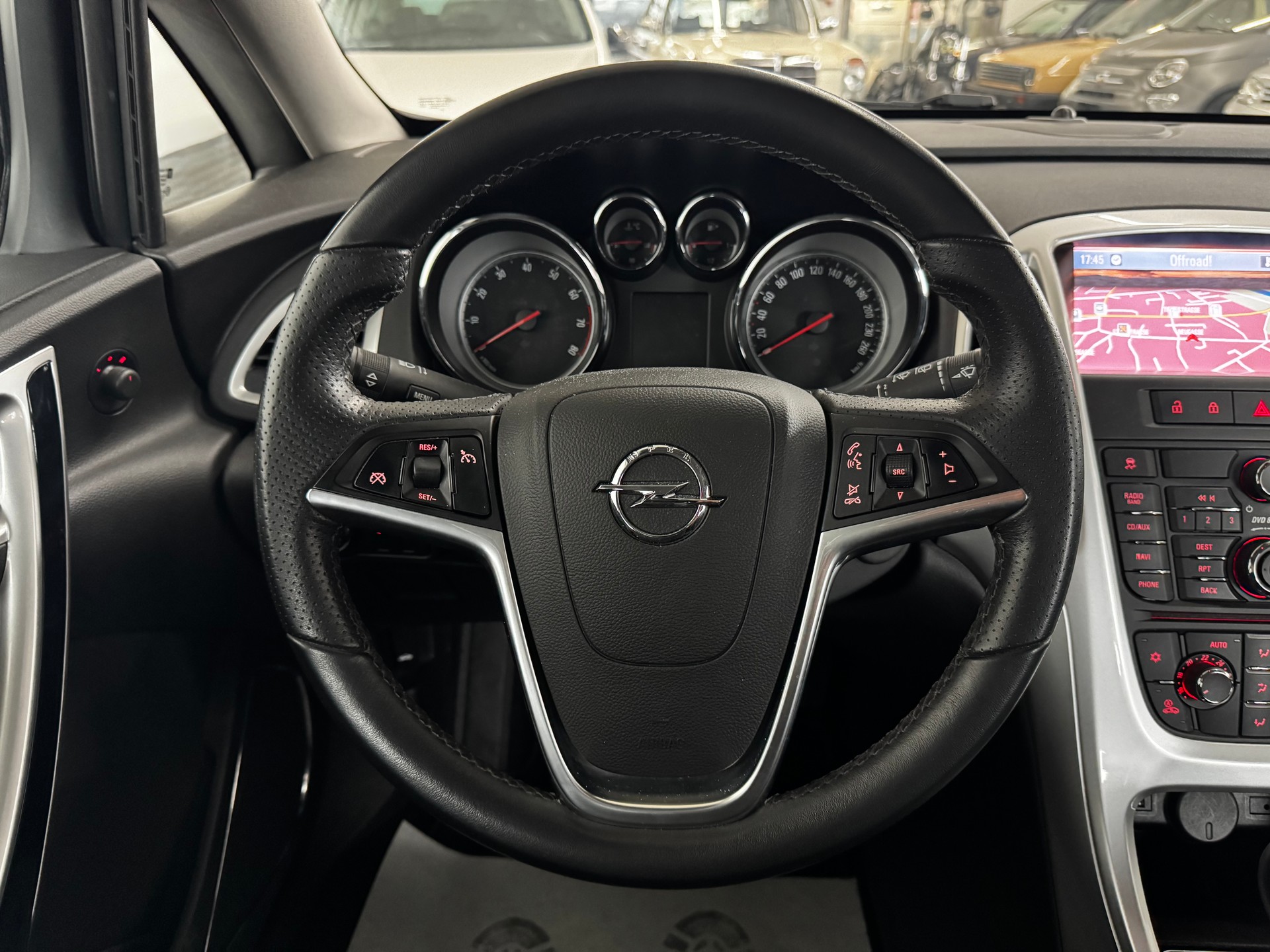 OPEL Astra 1.6i 16V Turbo Enjoy-image-17