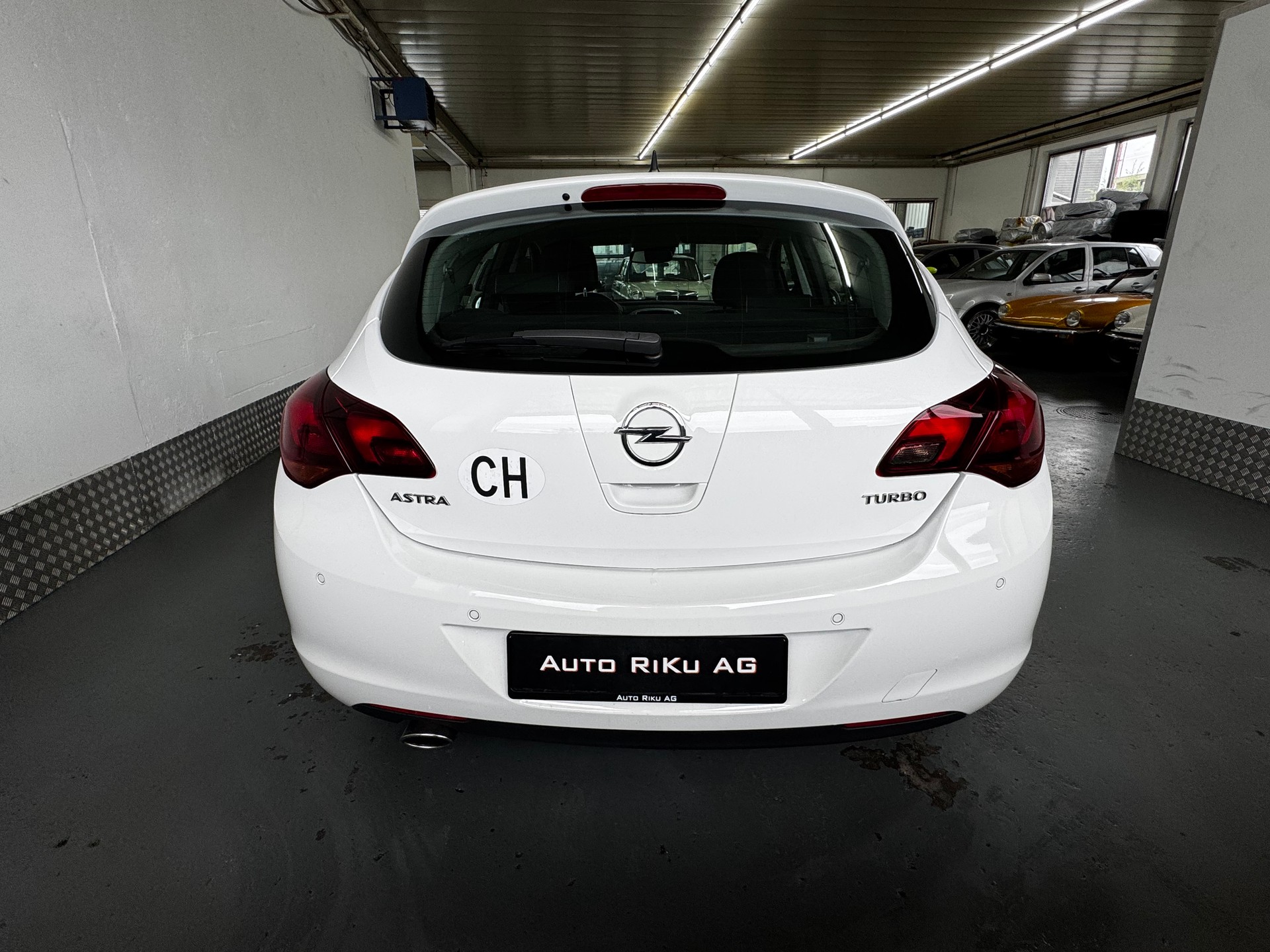 OPEL Astra 1.6i 16V Turbo Enjoy-image-10