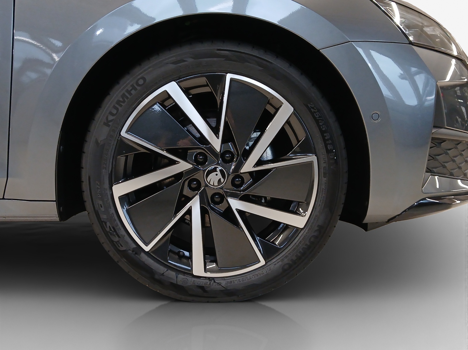 SKODA Octavia Combi 1.5 TSI mHEV DSG Sport Line-image-14