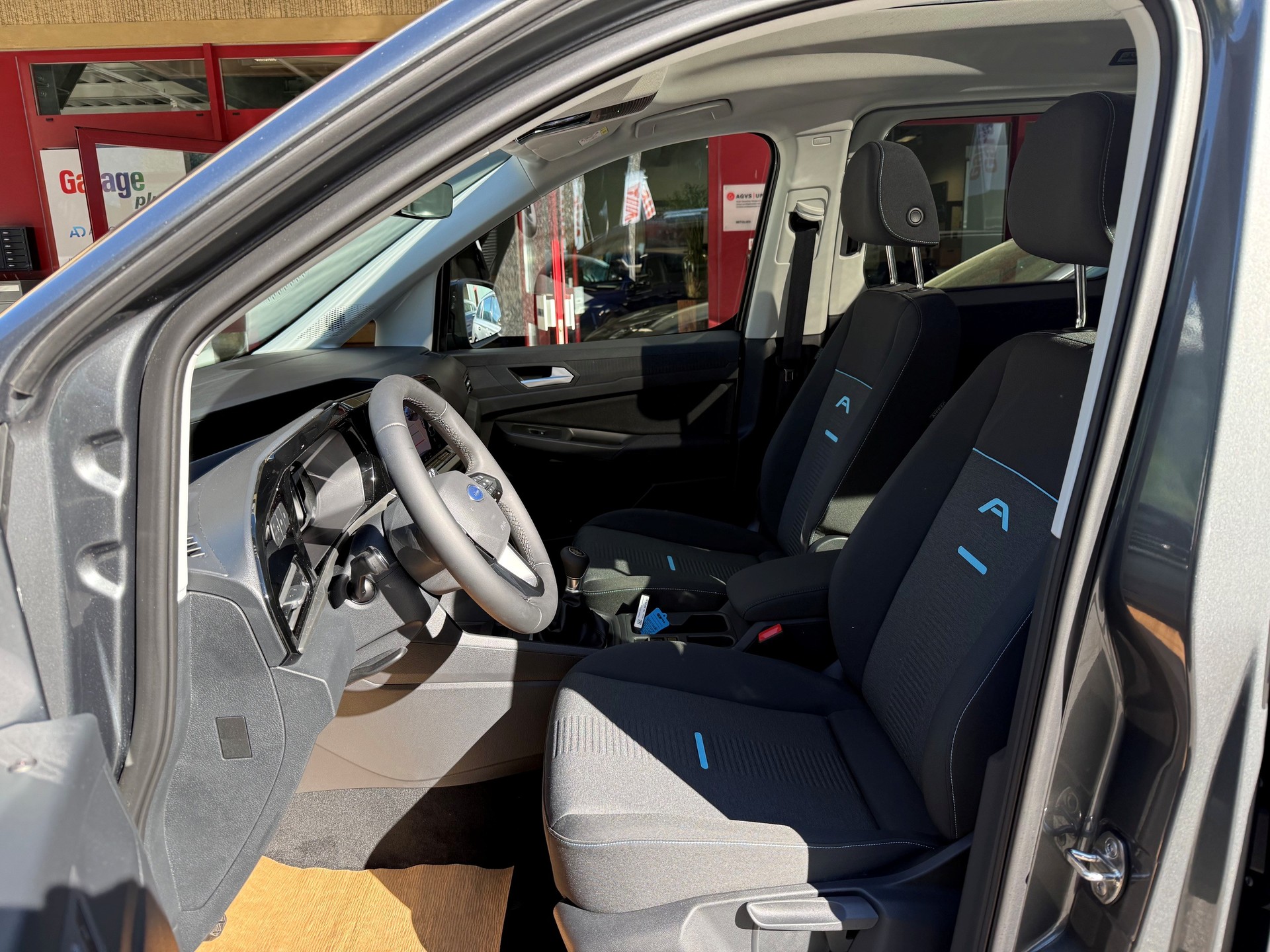 FORD Grand Tourneo Connect 2.0 EcoBlue AWD Active-image-7